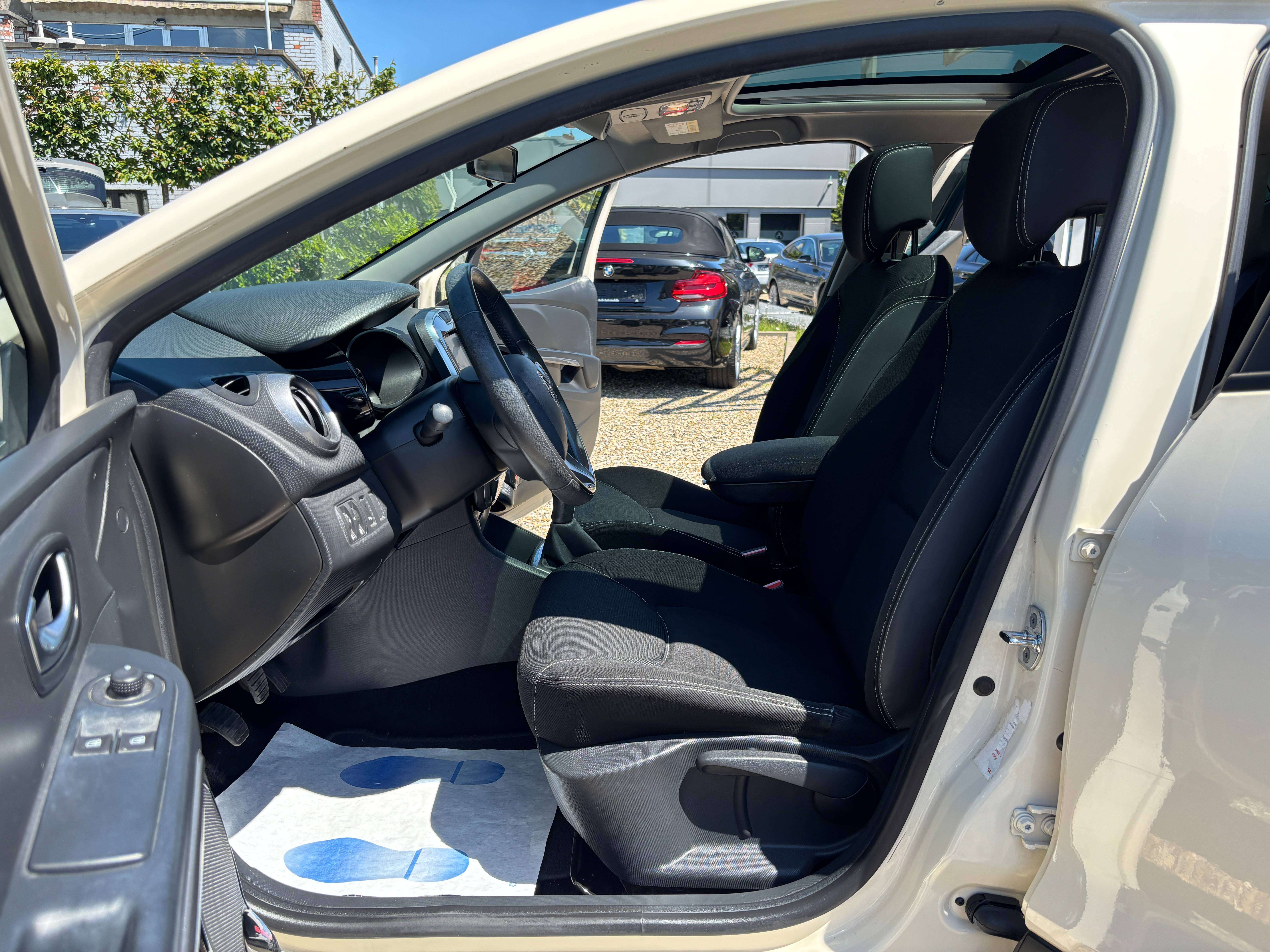 Renault Clio 0.9 TCe *TOIT PANO*CRUISE CONTROL*1ER PROPRIO*GARANTIE*