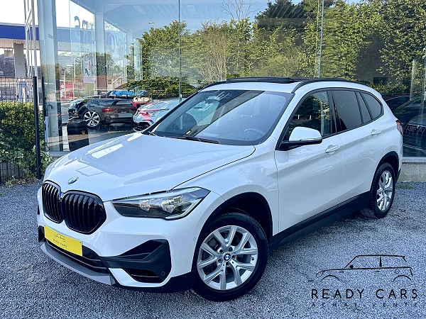 BMW X1 1.5*FACELIFT*TOIT PANO*BLANC NACRE*NAVI PRO*ATT-REMORQUE*GARANTIE
