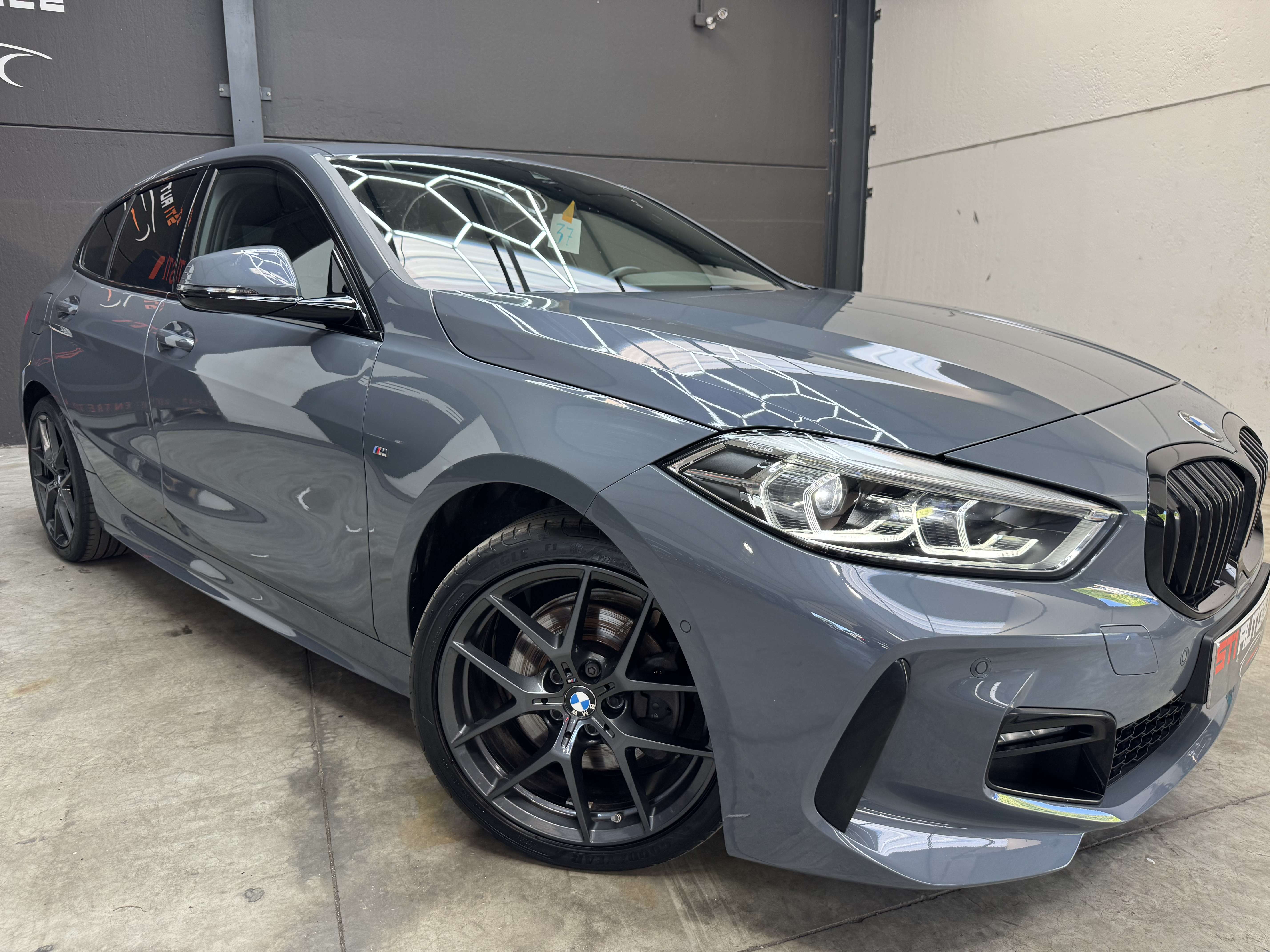 BMW 118 ** FUL PACK M ** GARANTIE 12 MOIS
