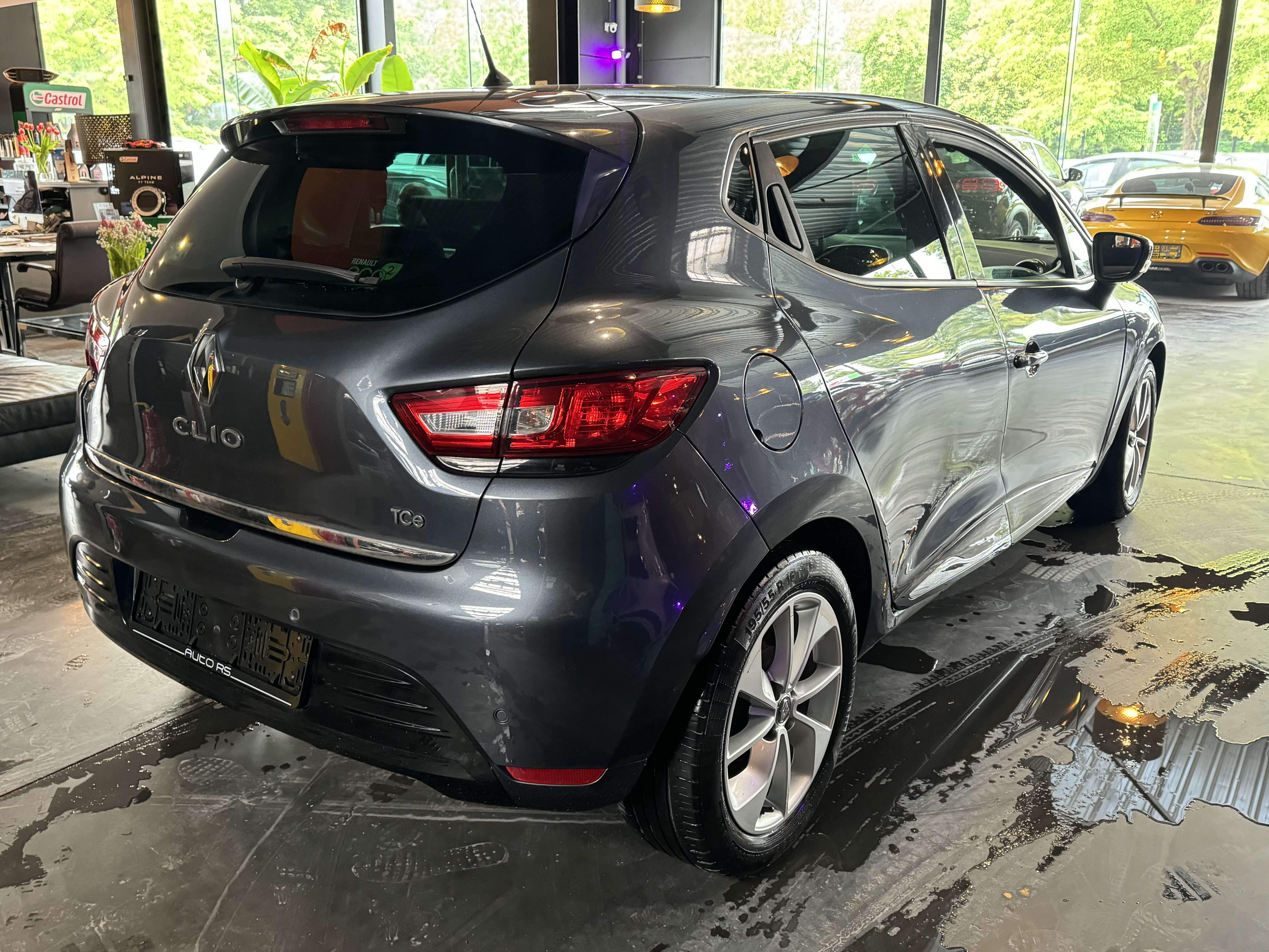 Renault Clio 0.9 TCe - A/C - MEDIA/TEL - NAVI - LIM/REG - STARTANDSTOP