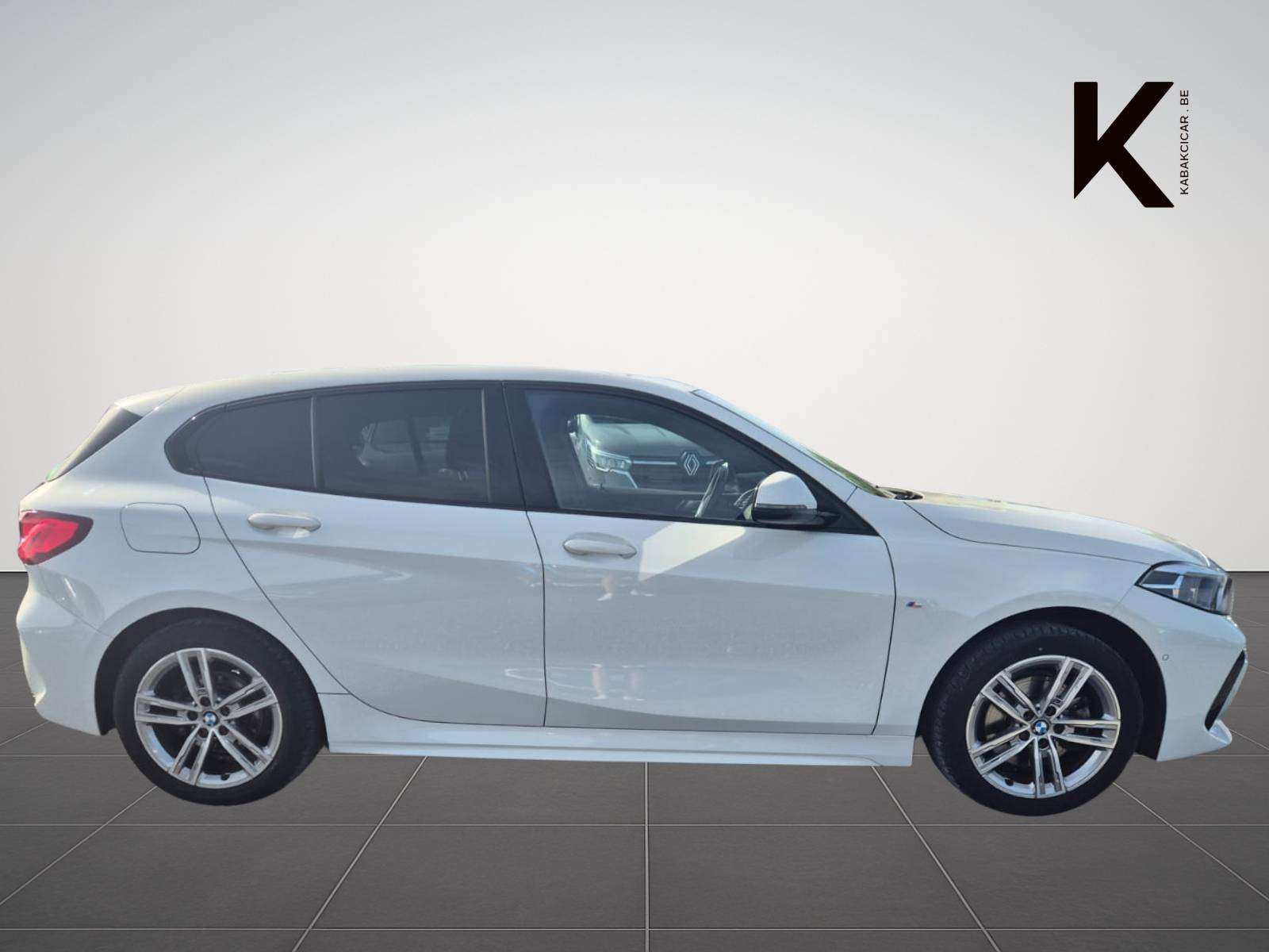BMW 118 i Pack M Full / Suivi Complet BMW / Carplay / Navigation / Garantie 12 Mois
