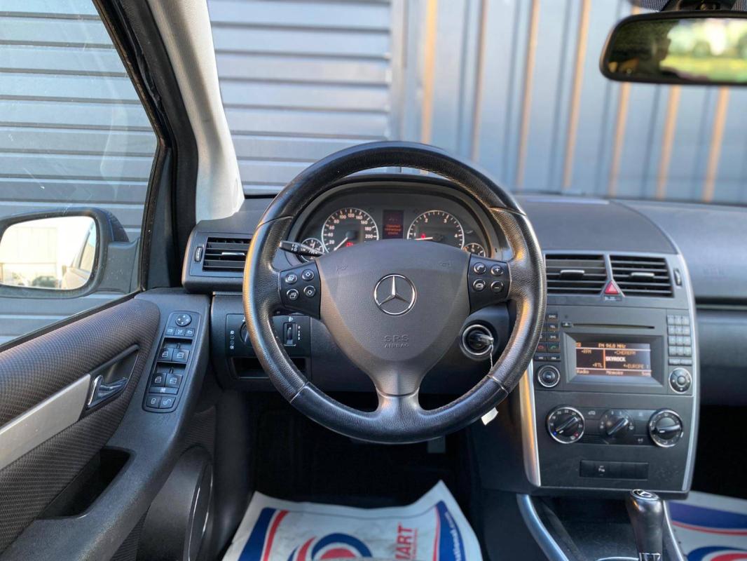 Mercedes-Benz Classe A II (W169) 200 CDI Avantgarde CVT