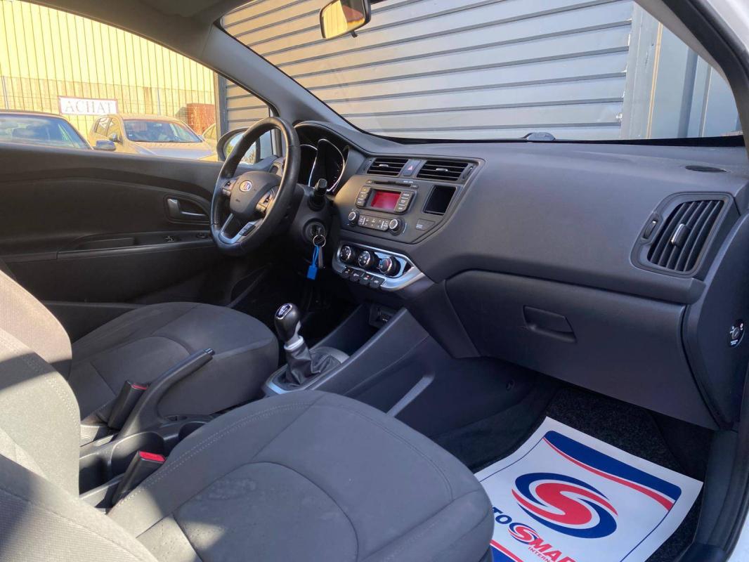 Kia Rio III 1.1 CRDI Style ISG 3p