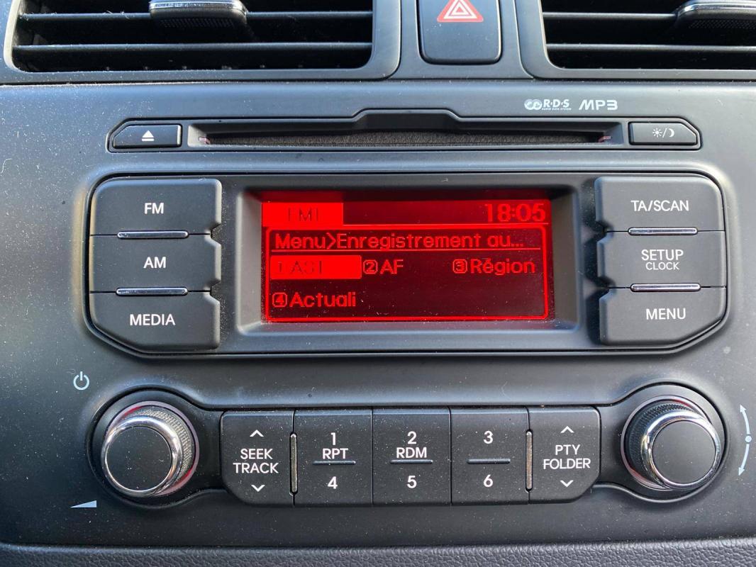 Kia Rio III 1.1 CRDI Style ISG 3p