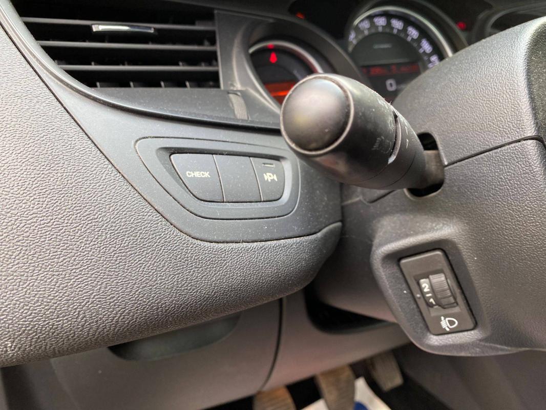 Citroen C5 II 2.0 HDi140 FAP Confort