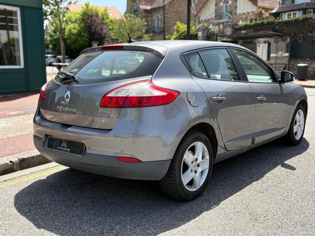 Renault Megane III Business Phase 3 1.5 dCi EDC 110 cv Boîte auto