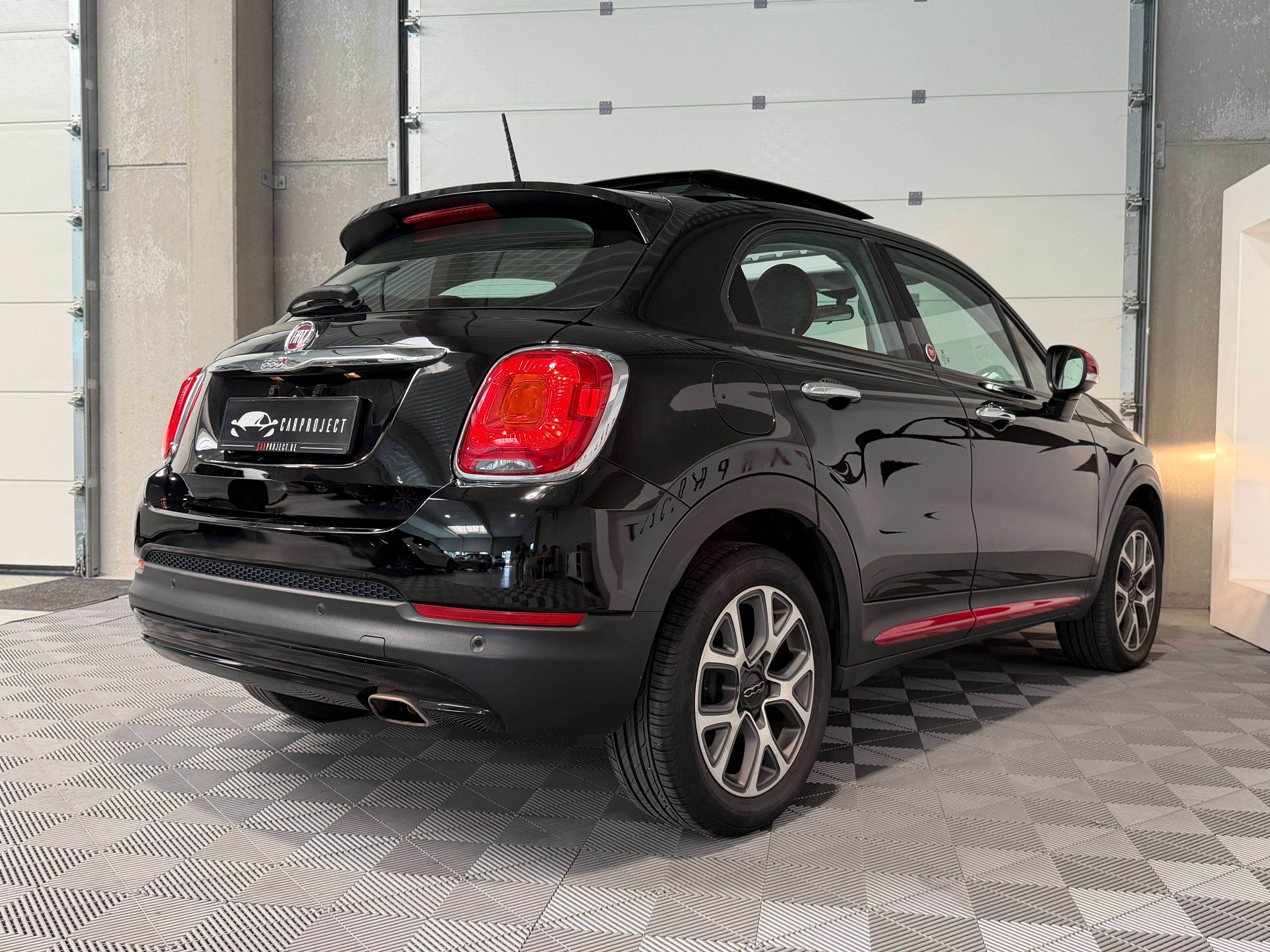 Fiat 500X 1.6i Rosso Amore, Toit Ouvrant, GPS, Capteurs AR, Climatisation