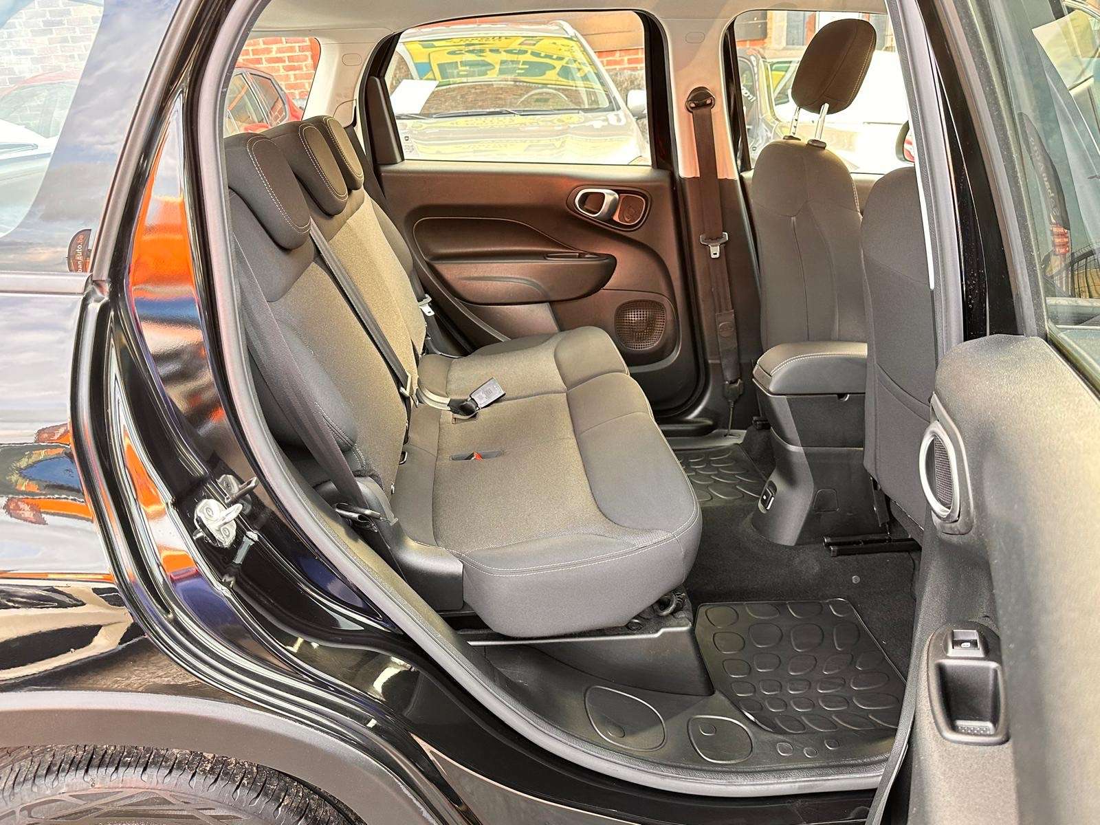 Fiat 500L 500L City Cross 1.4i ° NAVI ° CAMERA ° CLIM ° JANTES ° GARANTI 12 MOIS