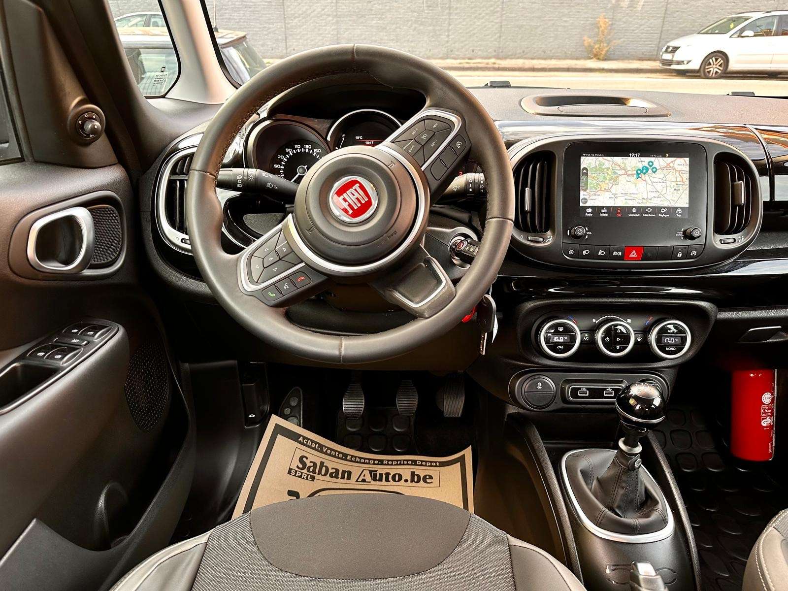 Fiat 500L 500L City Cross 1.4i ° NAVI ° CAMERA ° CLIM ° JANTES ° GARANTI 12 MOIS
