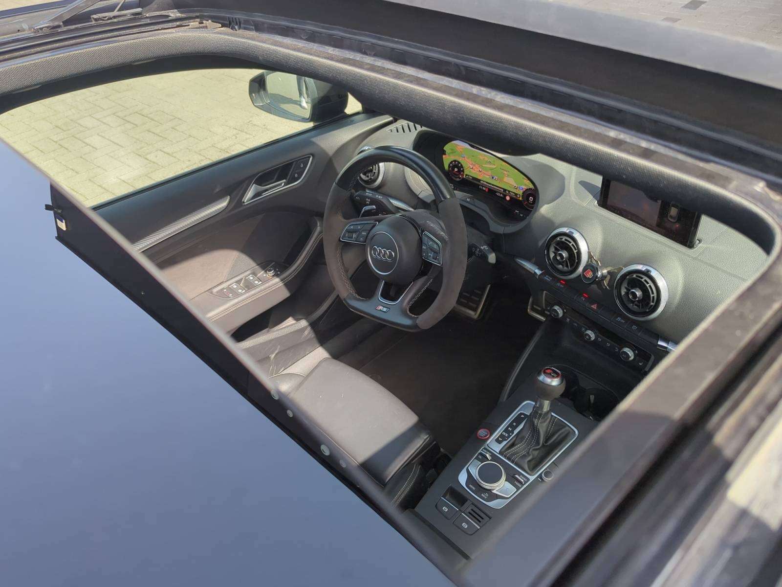 Audi RS3 Sedan 2.5 TFSI Quattro S tronic / Virtual Cockpit / Opendak / Cam