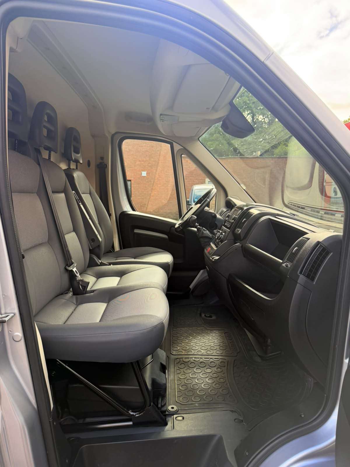 Peugeot Boxer 2.2 HDI 140CV L2 H2 UTILITAIRE TVA DEDUC
