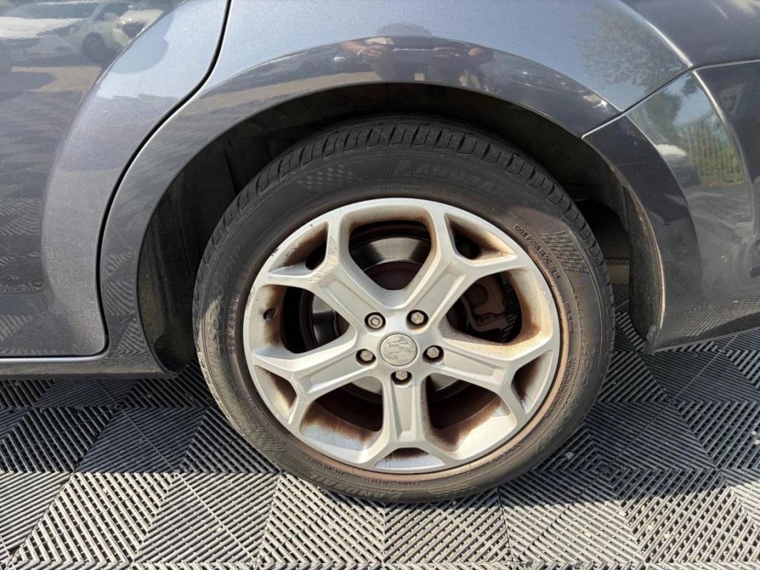 Ford Mondeo 1.8 TDCI 125 TITANIUM -VEHICULE EN BON ETAT- ENTRETIEN COMPLET A JOUR-DISTRIBUTION OK