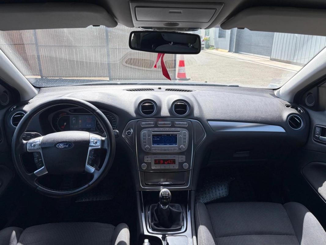 Ford Mondeo 1.8 TDCI 125 TITANIUM -VEHICULE EN BON ETAT- ENTRETIEN COMPLET A JOUR-DISTRIBUTION OK