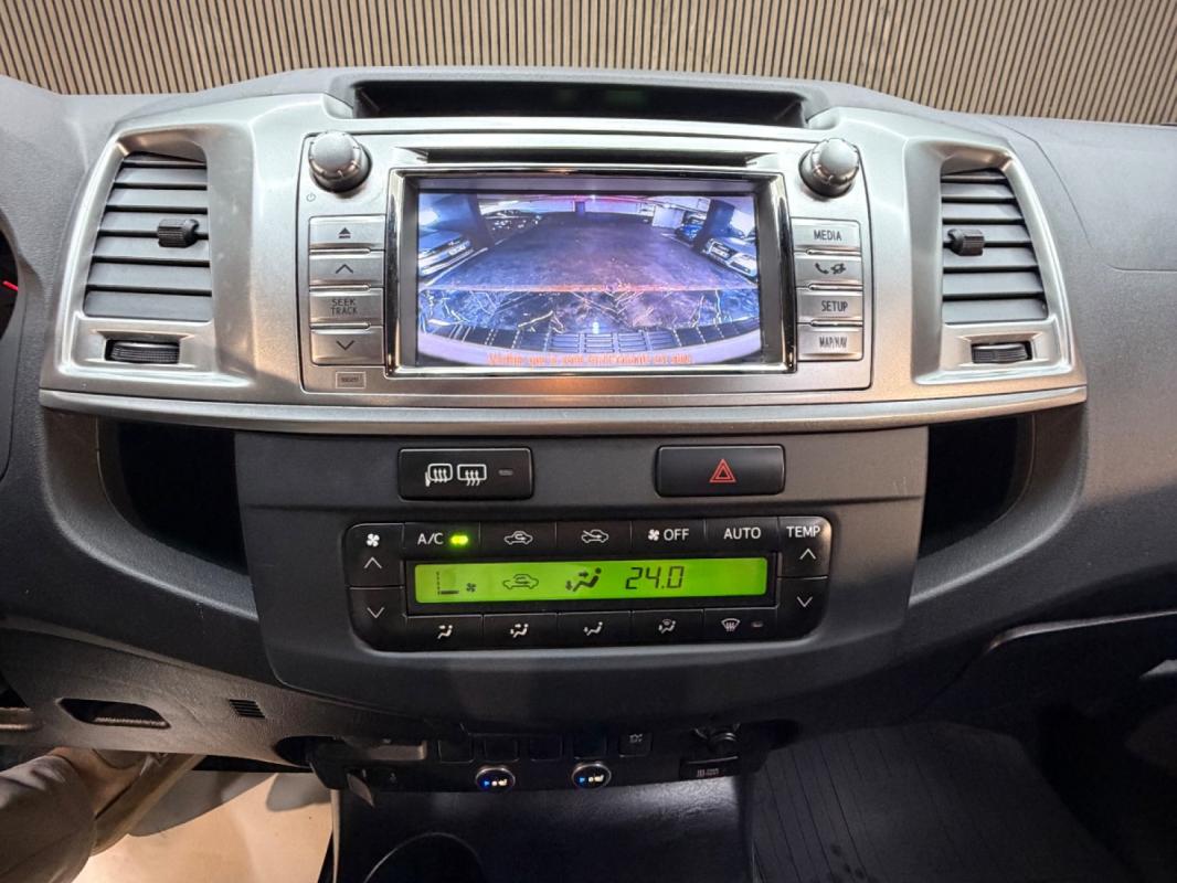 Toyota Hilux DOUBLE CABINE BLE CAB 4WD 2.4L 150 D-4D BVA LEGENDE