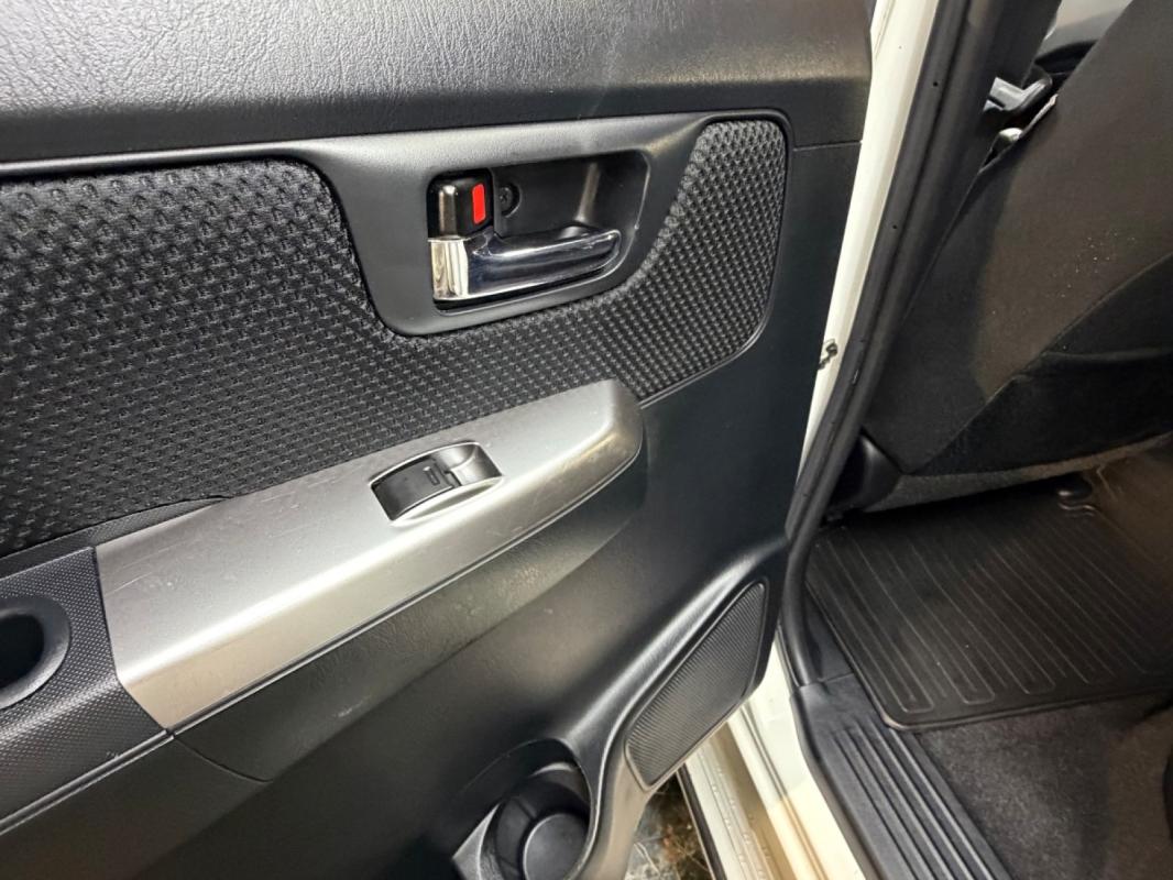 Toyota Hilux DOUBLE CABINE BLE CAB 4WD 2.4L 150 D-4D BVA LEGENDE