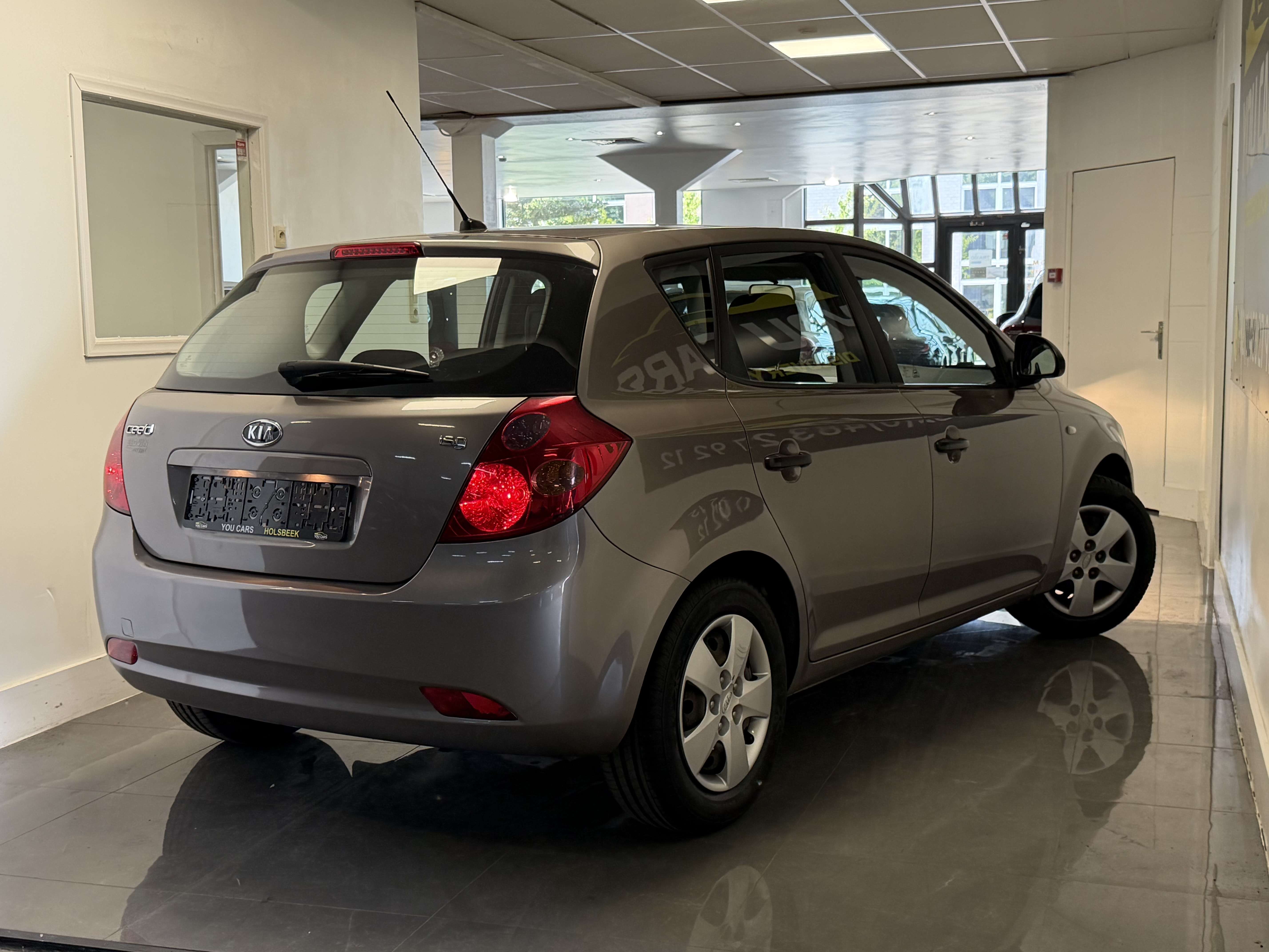 Kia Ceed / cee'd 1.4i EX 1 Jaar Garantie