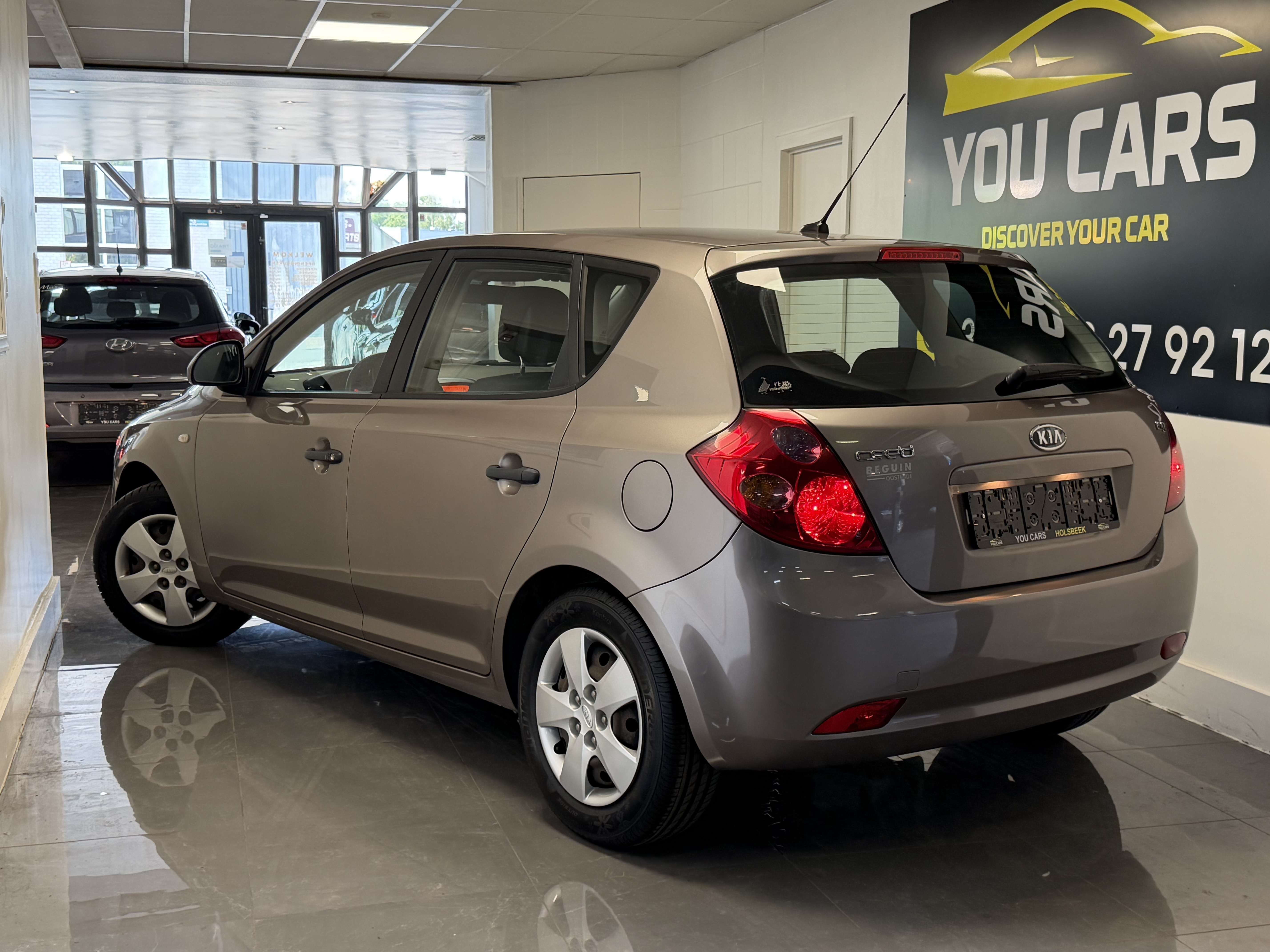 Kia Ceed / cee'd 1.4i EX 1 Jaar Garantie