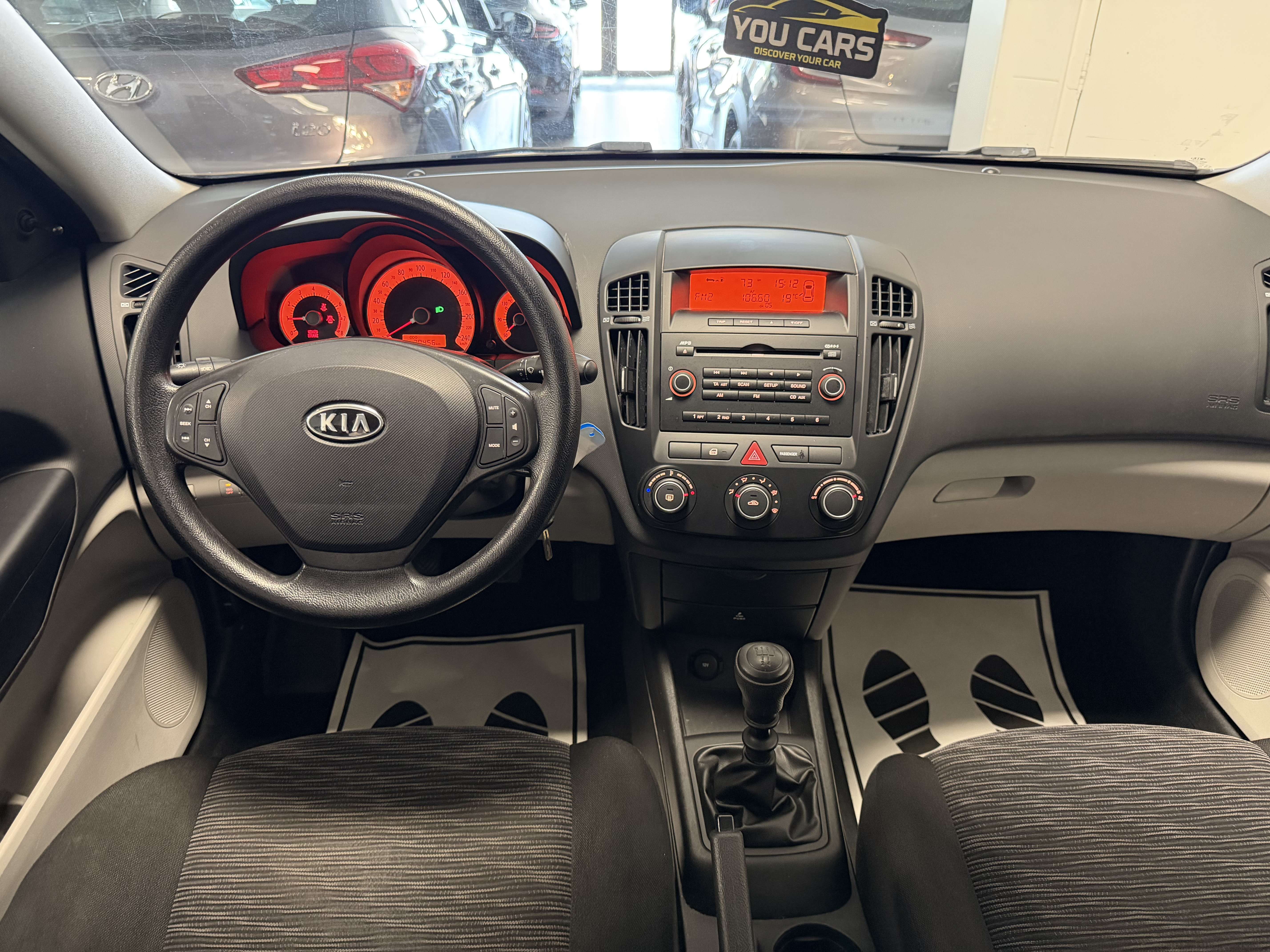 Kia Ceed / cee'd 1.4i EX 1 Jaar Garantie