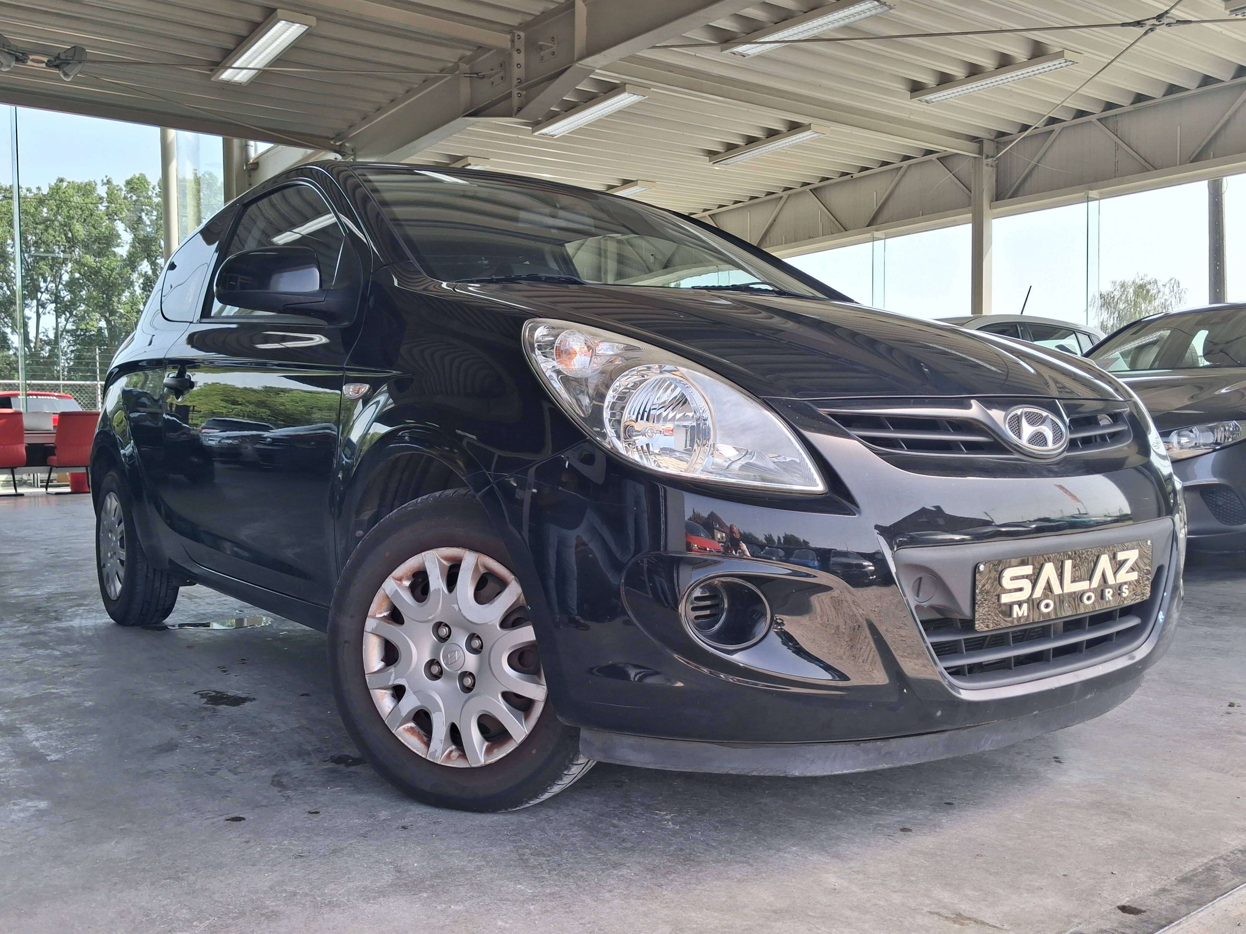 Hyundai i20 i20 1.4 CRDi Comfort Blue FAP/EXPORT/MARCHAND/NO CONTROLE/NO GARANTIE