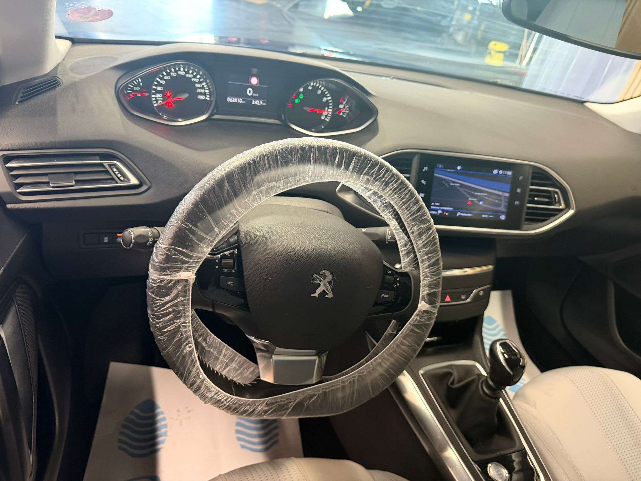 Peugeot 308 1.2i * ALLURE SPORT * GARANTIE 12 MOIS * 1ER PROP *