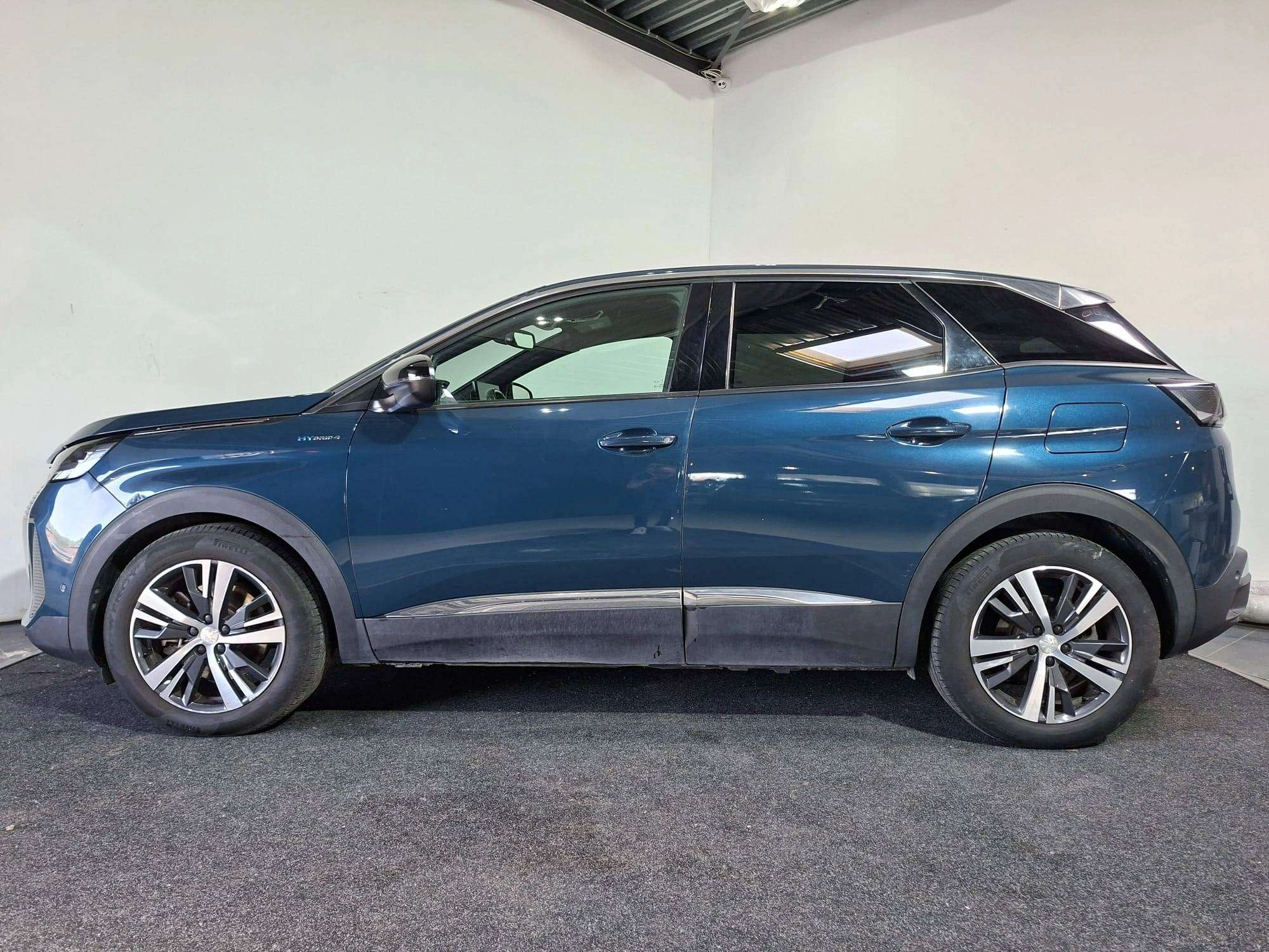 Peugeot 3008 3008 1.6 Hybrid4 300 PHEV Allure Pack
