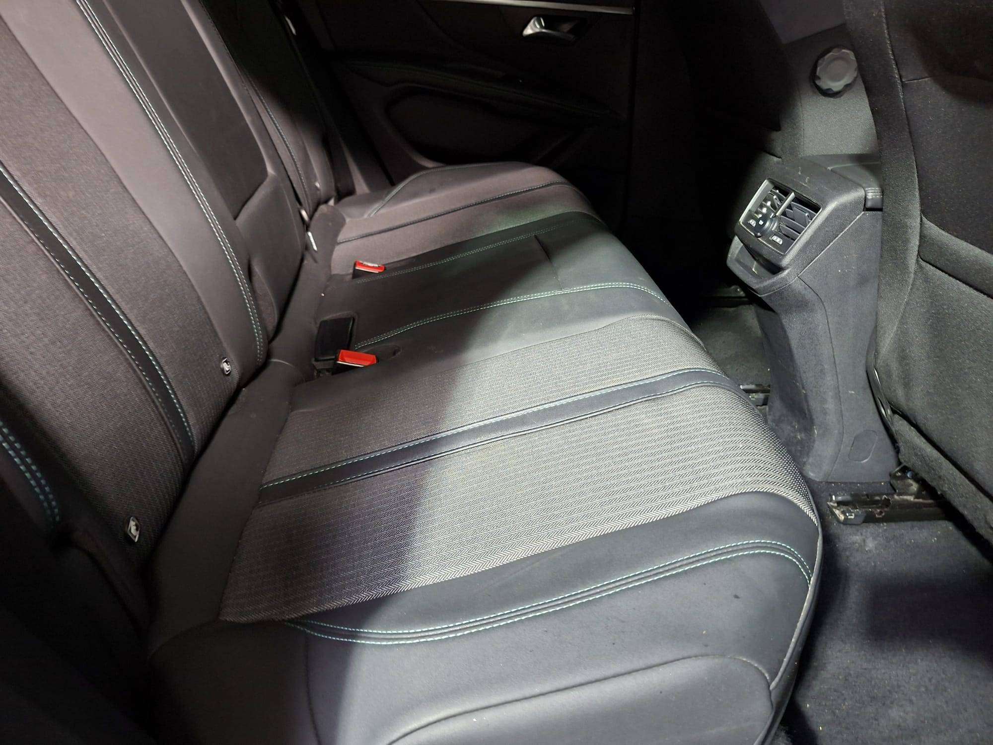Peugeot 3008 3008 1.6 Hybrid4 300 PHEV Allure Pack