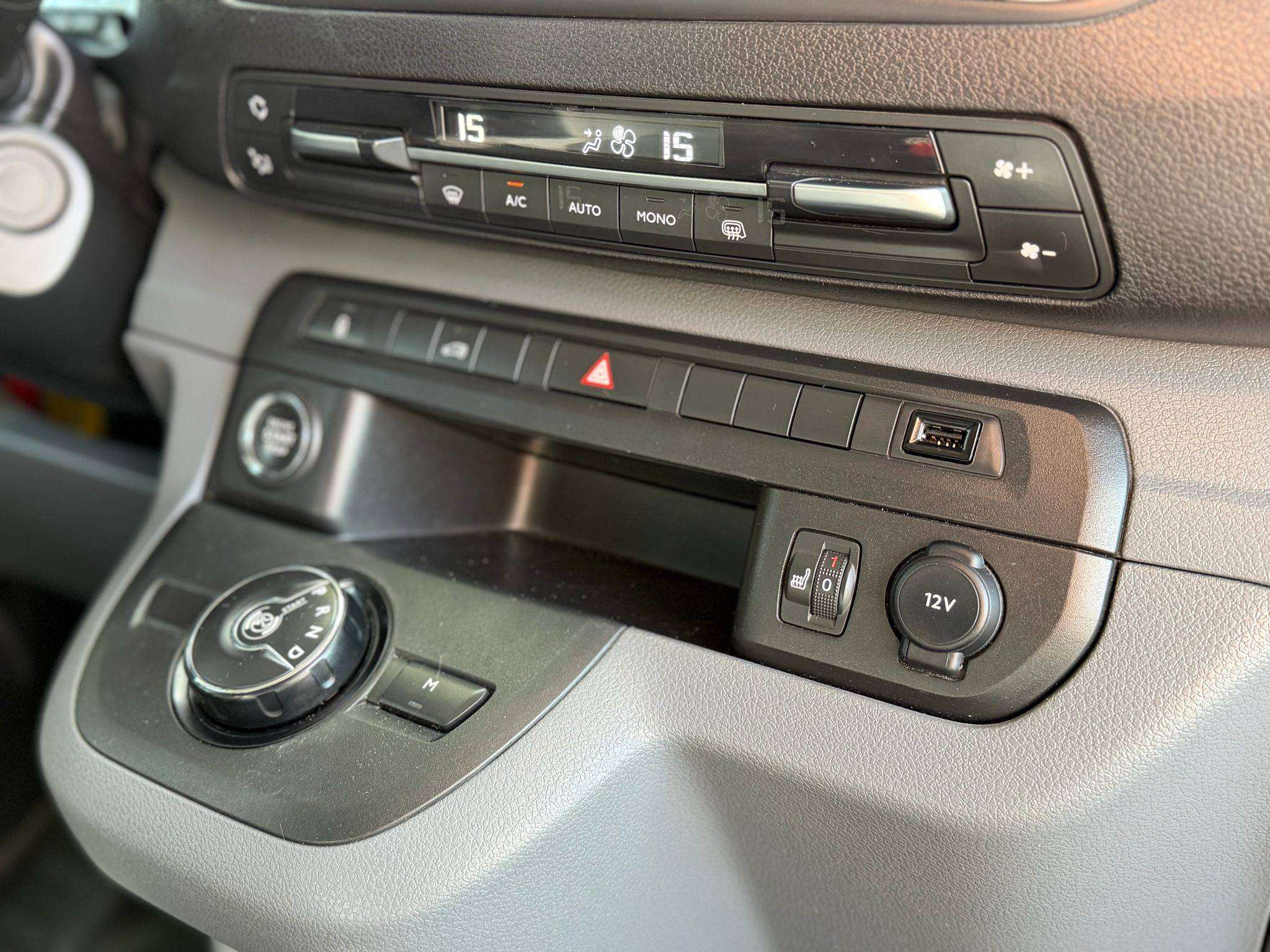 Toyota Proace 2.0 D-4D - Full Options - Garantie 12 mois - Automatique - cuir - 360°