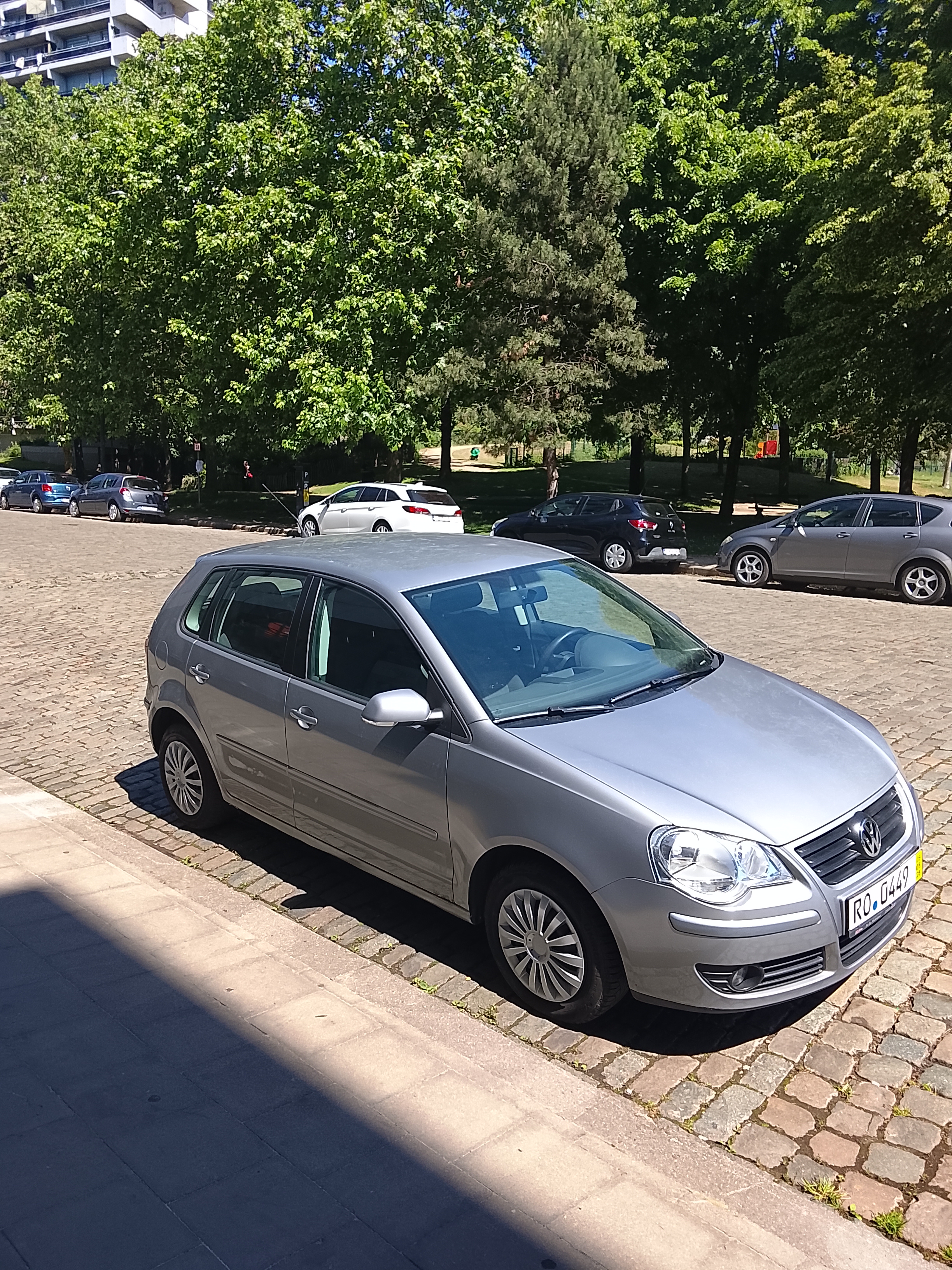 Volkswagen Polo IV (2) 1.4 75 CARAT 5P