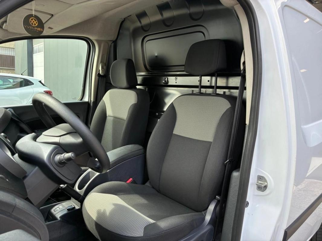Renault Kangoo Express FOURGON 1.5 BDCI 95 | RADAR DE RECUL GPS SUIVI COMPLET FAIBLE KM FQ952