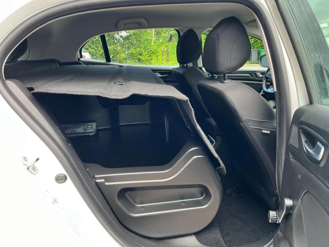 Renault Megane 4 (IV) PHASE 2 | BDCI 115 BUSINESS 1ERE MAIN FR SUIVI SOCIETE PLACES GPS R2
