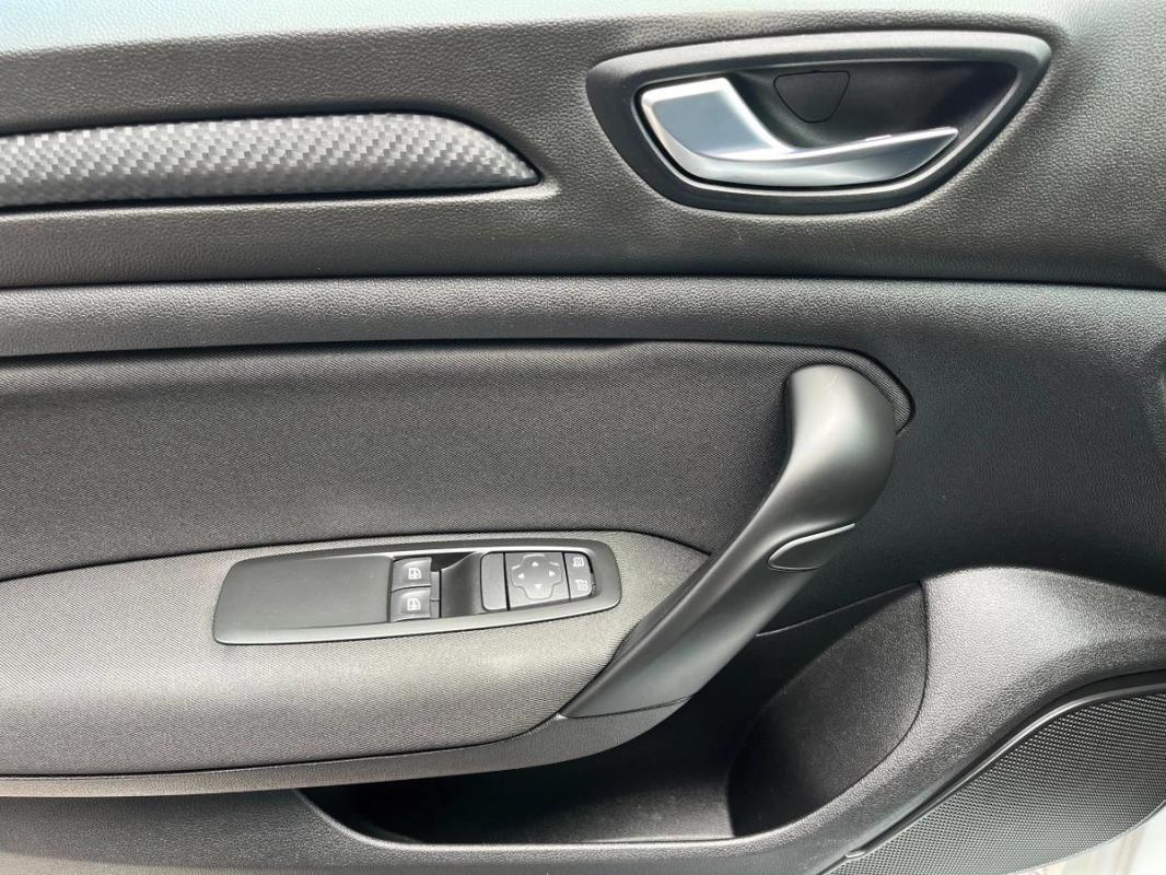 Renault Megane 4 (IV) PHASE 2 | BDCI 115 BUSINESS 1ERE MAIN FR SUIVI SOCIETE PLACES GPS R2