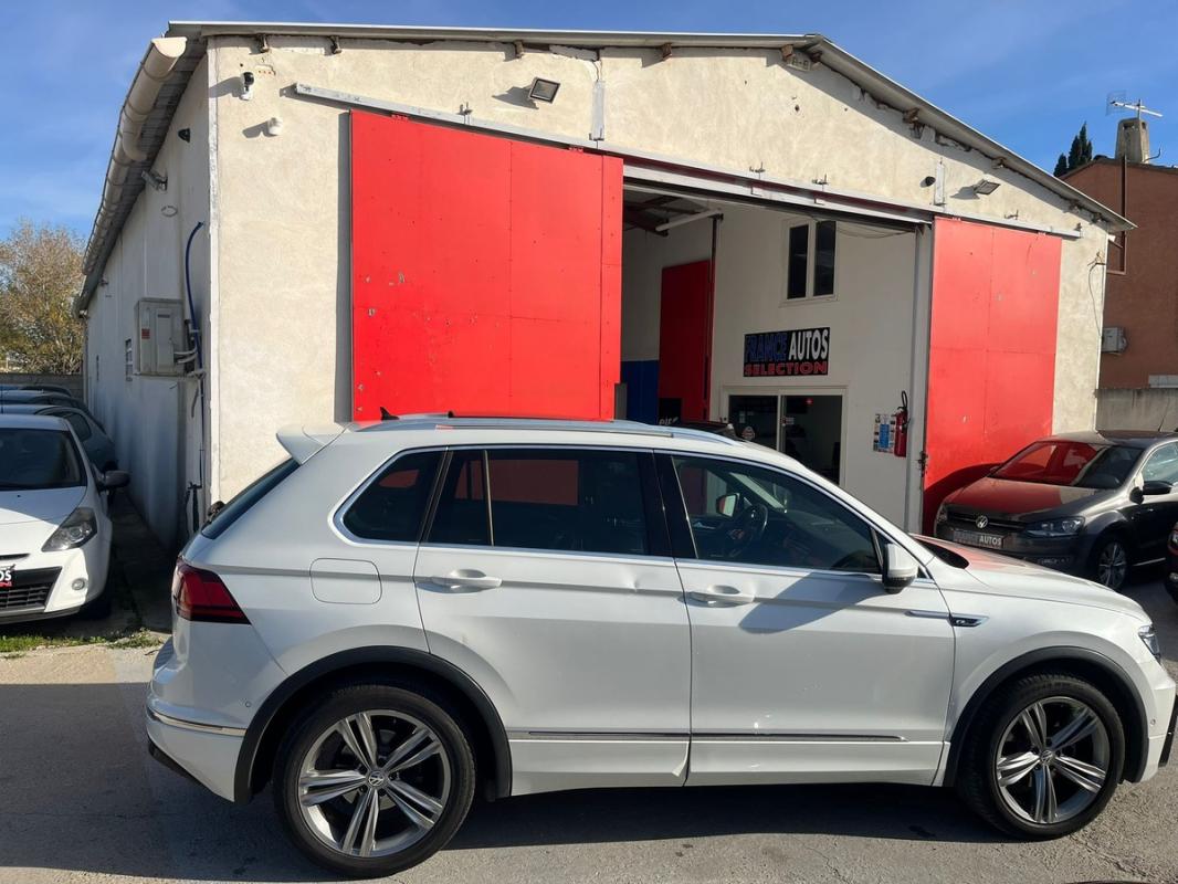 Volkswagen Tiguan 2.0L TDI 150 CH R-LINE - BOÎTE AUTOMATIQUE- ENTIÈREMENT RÉVISÉE ET GARANTIE