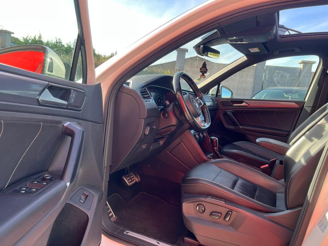 Volkswagen Tiguan 2.0L TDI 150 CH R-LINE - BOÎTE AUTOMATIQUE- ENTIÈREMENT RÉVISÉE ET GARANTIE