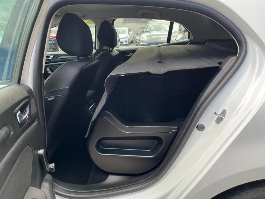 Renault Megane 4 (IV) PHASE 2 | BDCI 115 BUSINESS 1ERE MAIN FR SUIVI SOCIETE PLACES GPS R3