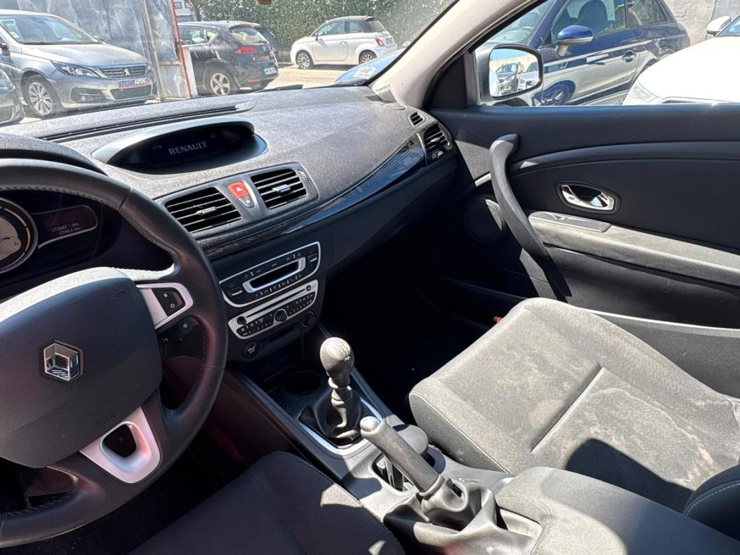 Renault Megane III 1.5 DCI 110CH DIESEL | ENTIÈREMENT RÉVISÉE & GARANTIE 12 MOIS EN EUROPE
