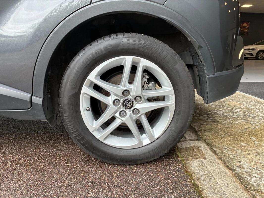 Toyota C-hr 1.8 HSD 122H 100 FULL-HYBRID DYNAMIC | 1ERE MAIN FR SUIVI COMPLET CAMERA DE RECUL |02
