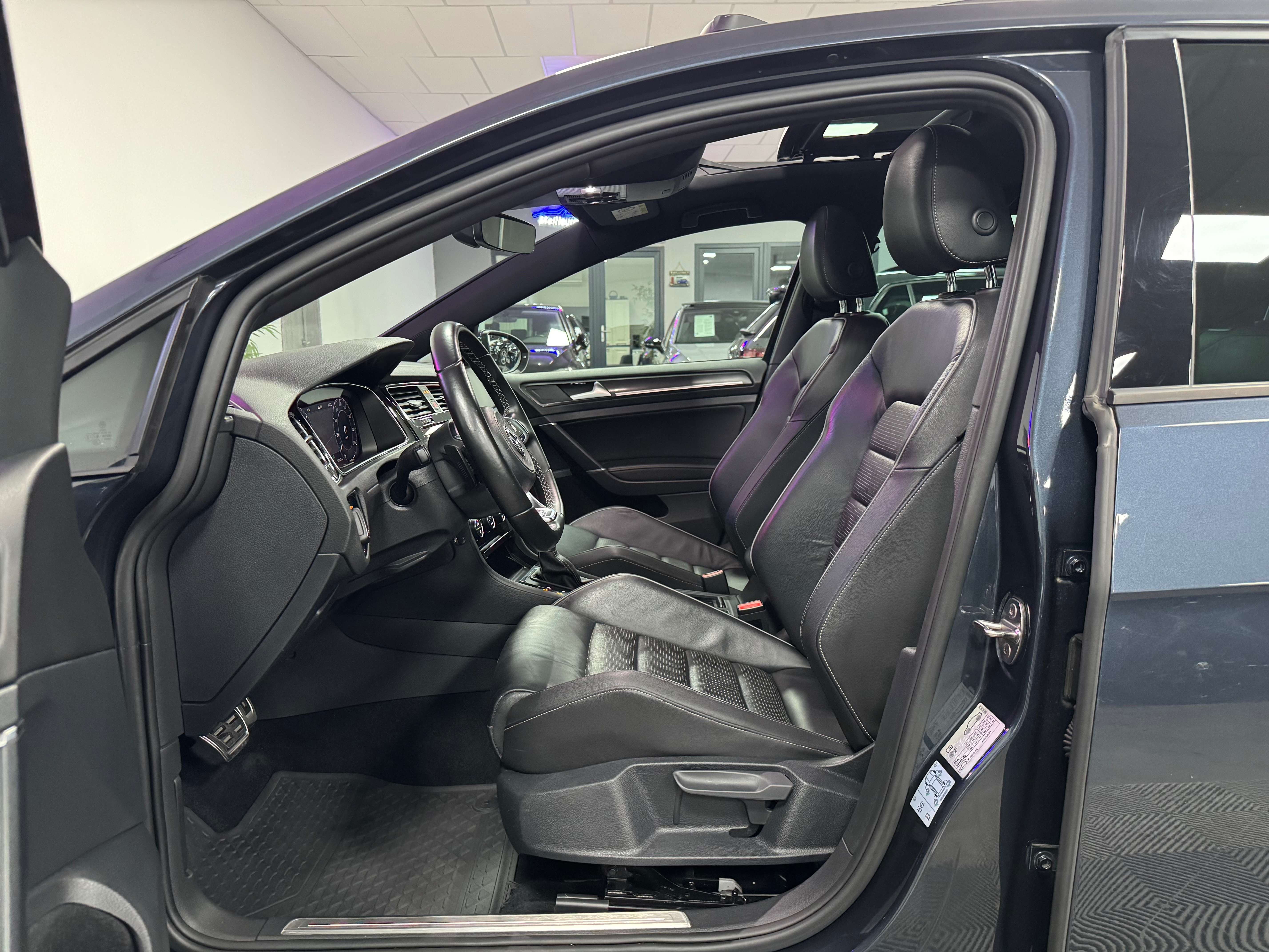 Volkswagen Golf GTD 2.0 TDi DSG Full Caméra Cuir Led Toit 12 mois garantie