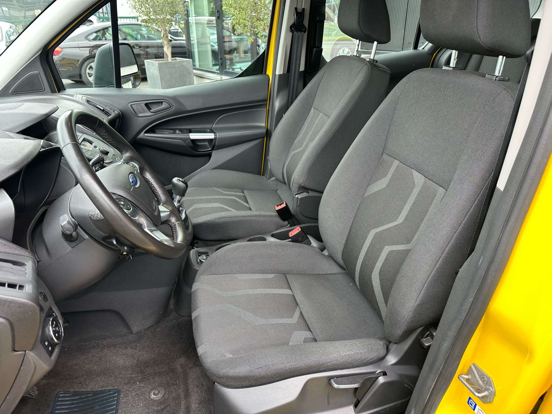 Ford Tourneo Connect 1.0 EcoBoost. Airco 5 Places. 129000km