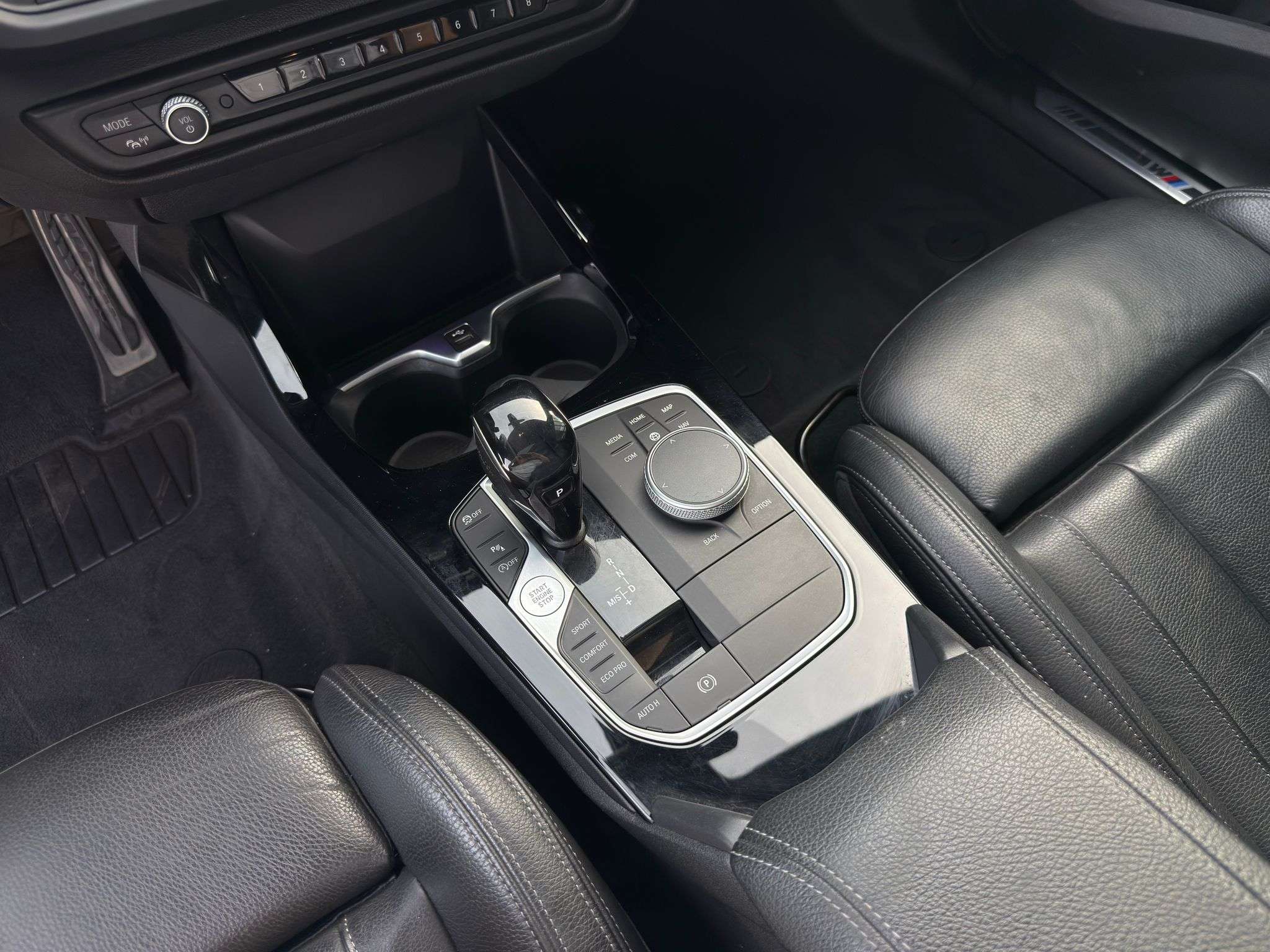 BMW 218 i Autom Gran Coupé  M-Pack Performance zetels Opendak !!