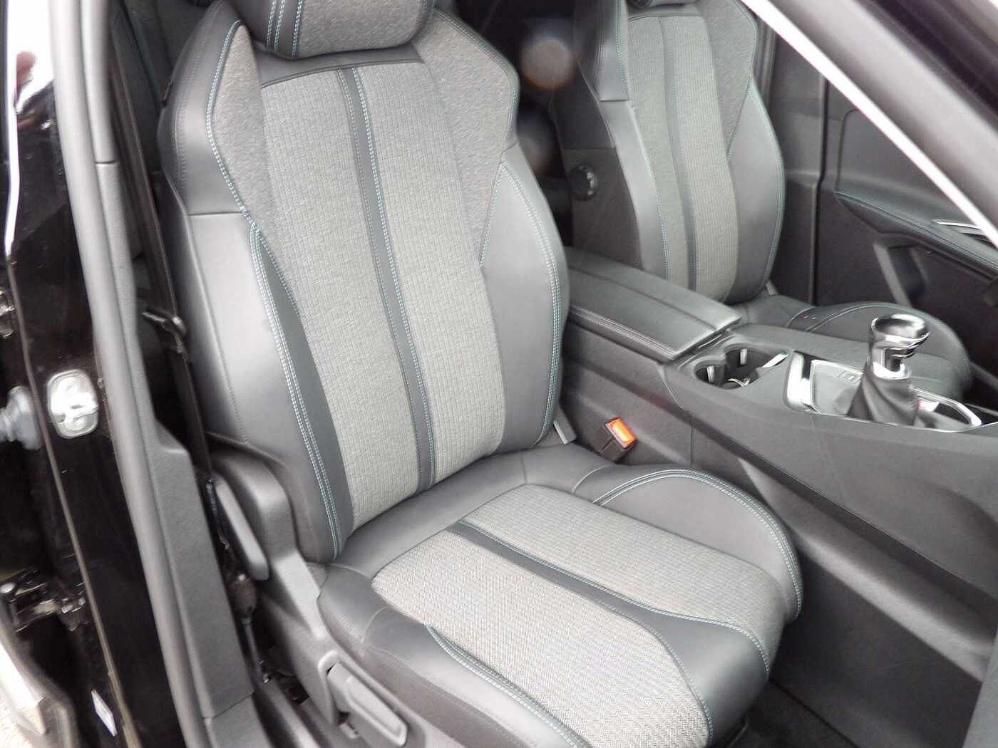 Peugeot 5008 5008 1.2 PureTech Allure Pack (EU6.4) 7 plaats