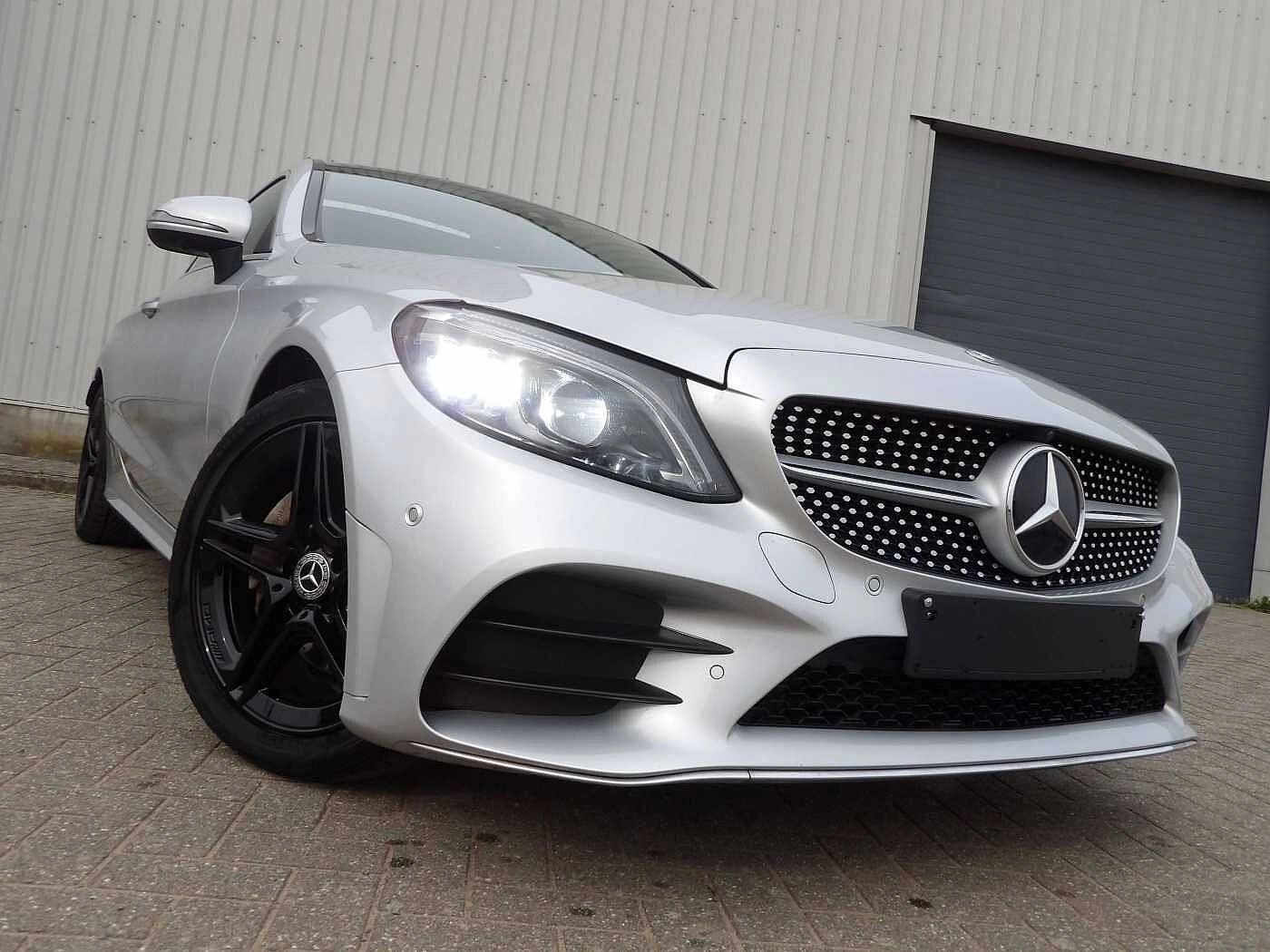 Mercedes-Benz C 200 Coupe AMG LINE Burmester seround - Opendak - Camera -  Facelift