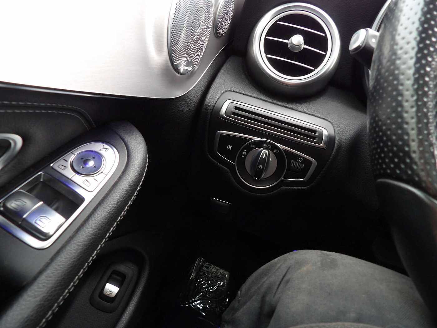 Mercedes-Benz C 200 Coupe AMG LINE Burmester seround - Opendak - Camera -  Facelift