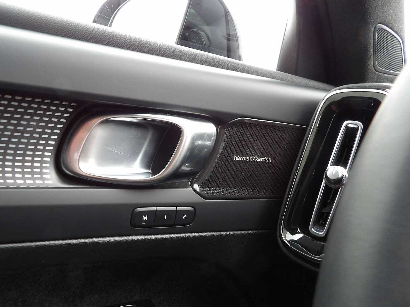Volvo XC40 XC40 2.0 B3 MHEV Ultimate