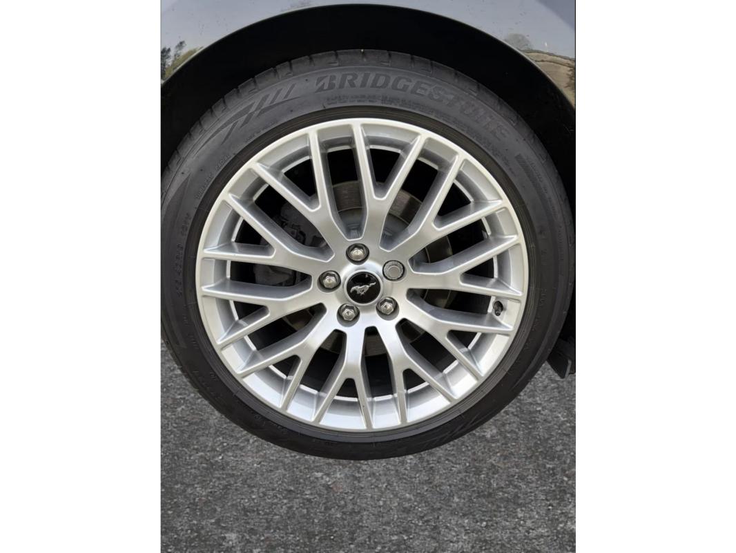 Ford Mustang Fastback 5.0 V8 Ti-VCT - 421 BVA COUPE GT