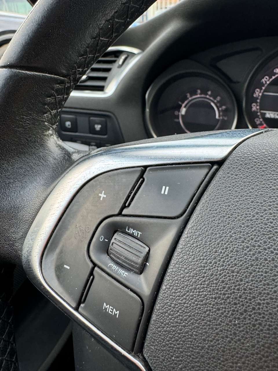 Citroen C4 1.6 HDi - Navi - Parkeersensoren