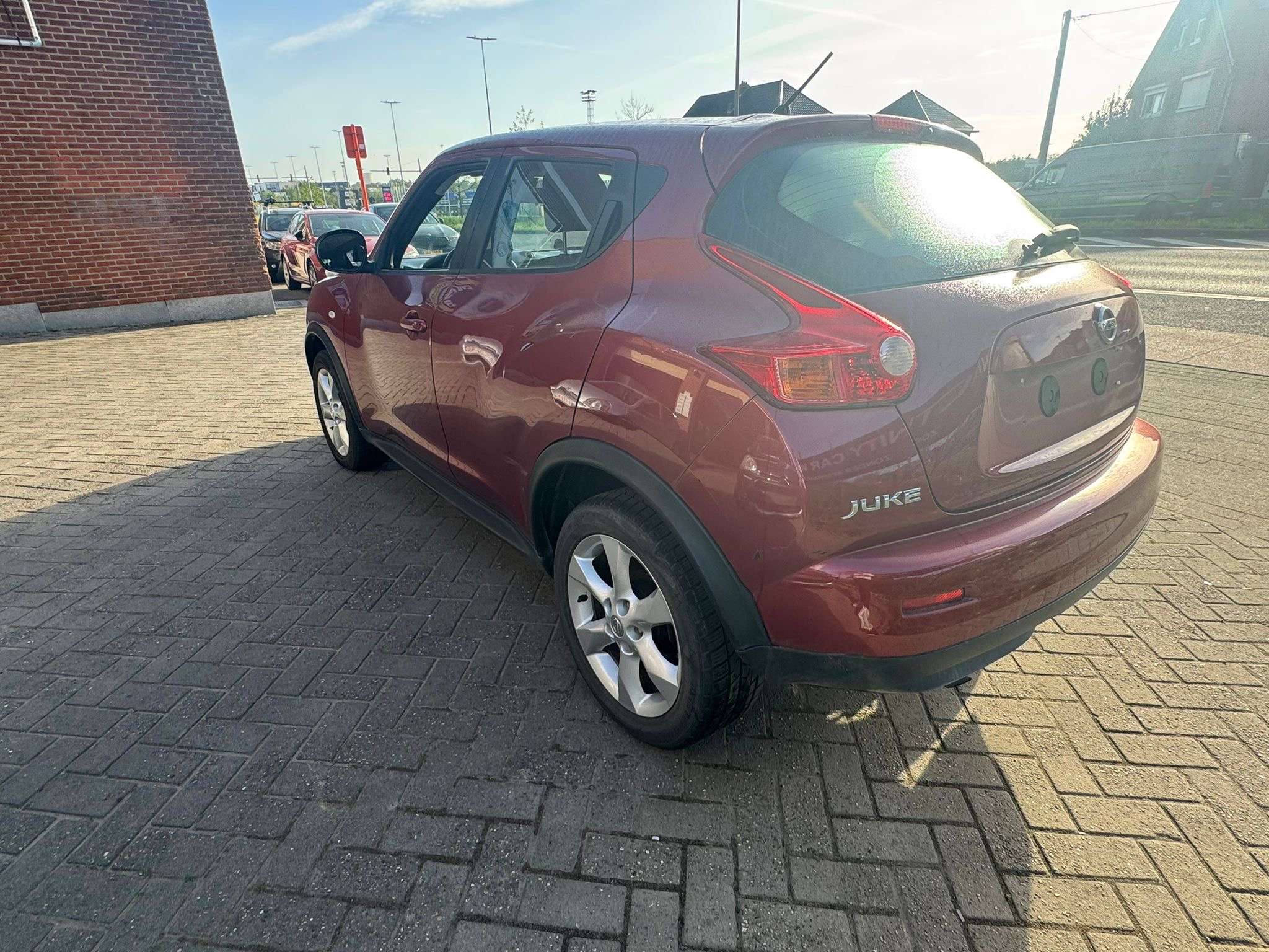 Nissan Juke Juke 1.6i Premiere Main