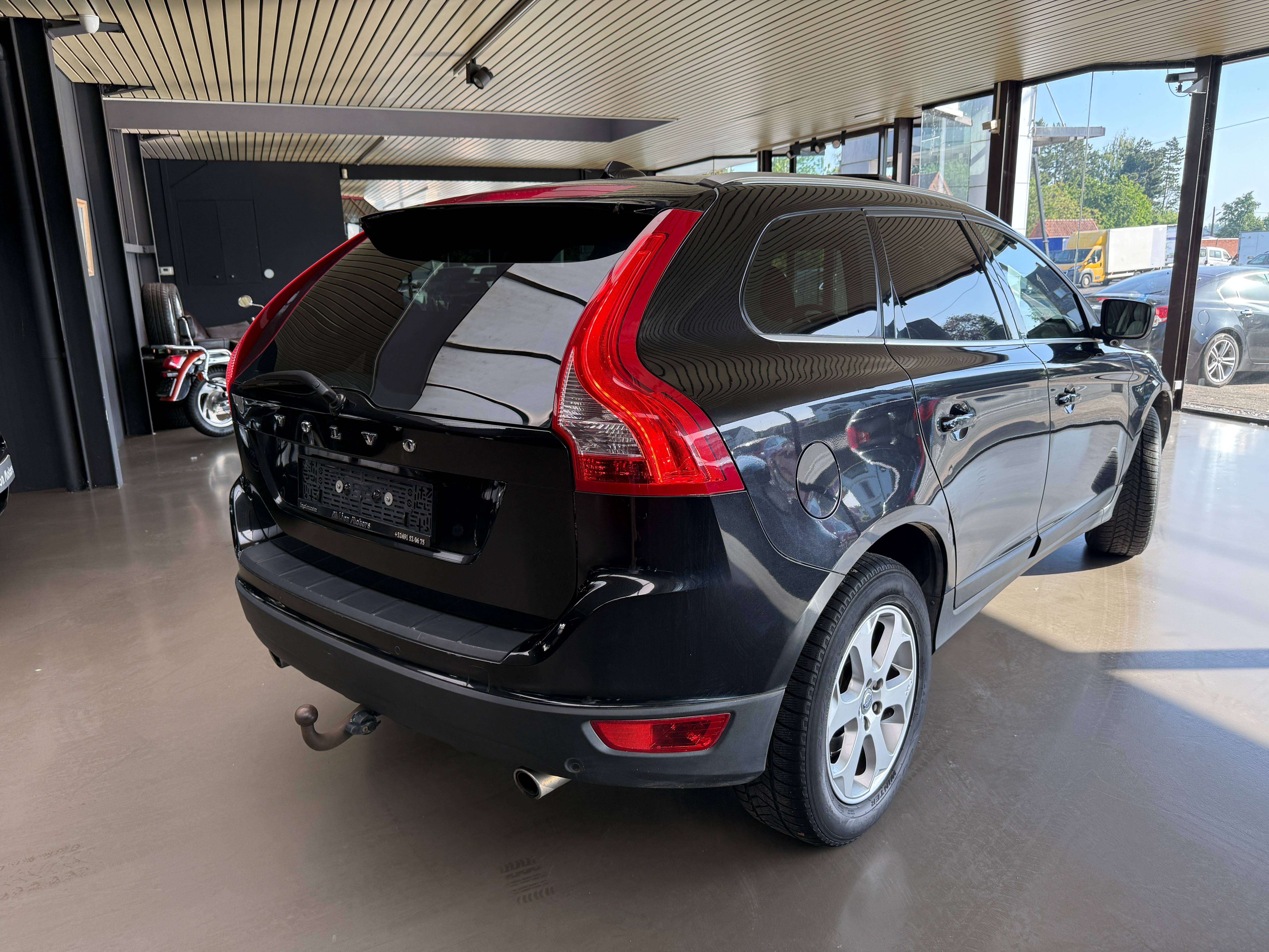 Volvo XC60 2.4 D5 AWD Summum Geartronic*Leder*Panodak*Navi* 215 pk* Trekhaak*FULL