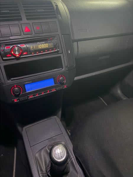 Volkswagen Polo IV (2) TDI 70 CONFORT 5P
