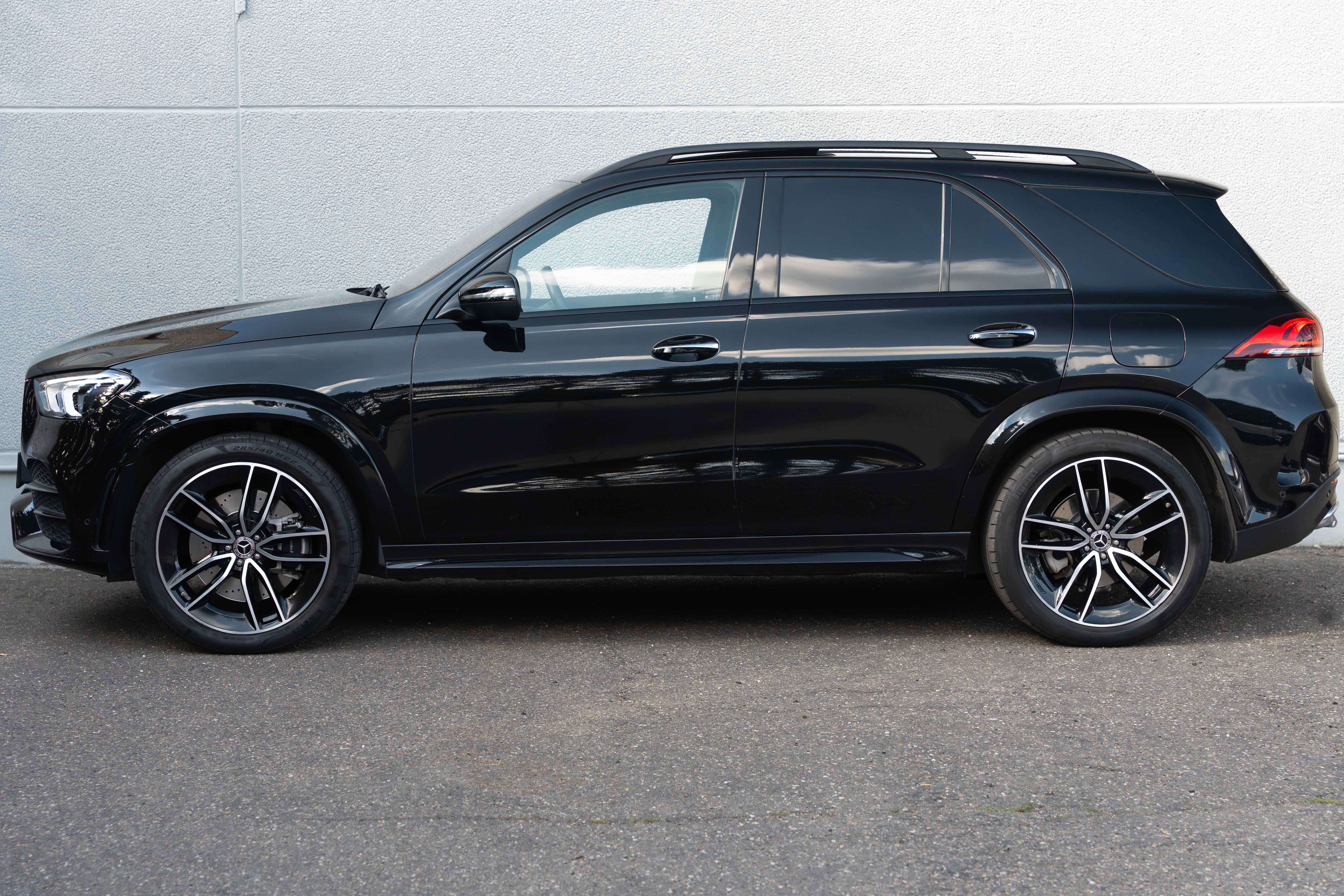 Mercedes-Benz GLE 350 e 4M AMG/PANO/LED/AIRMATIC/360°/22"/AMBIENTE/CARPLAY/TREKHAAK