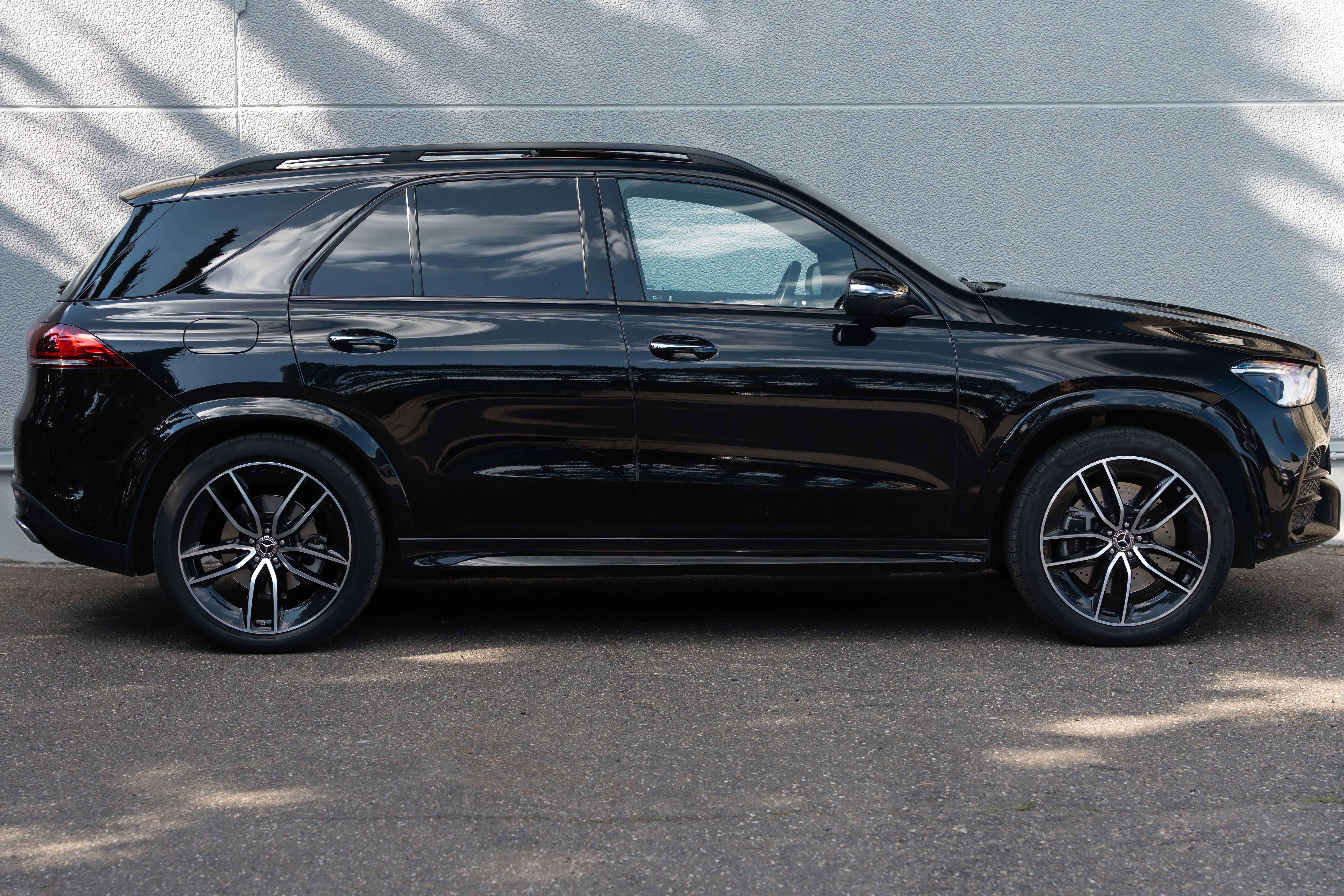 Mercedes-Benz GLE 350 e 4M AMG/PANO/LED/AIRMATIC/360°/22"/AMBIENTE/CARPLAY/TREKHAAK